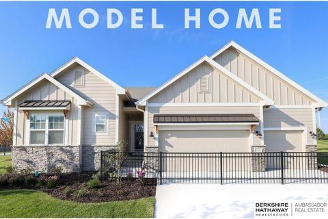 Photo of 10522 S 113th Street, Papillion, NE 68046 (MLS # 22420737)