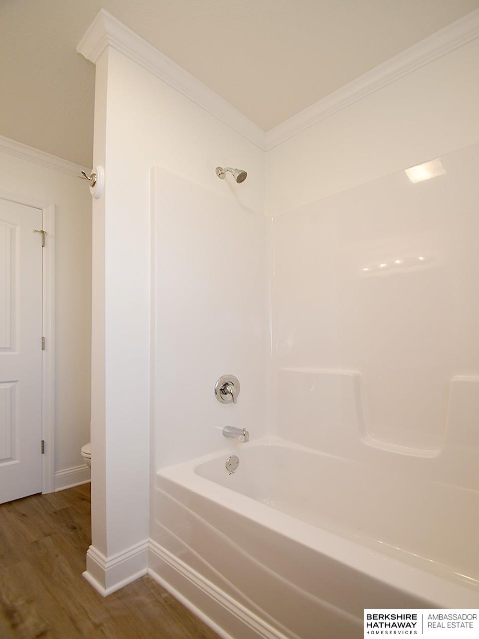 Dwight, Nebraska 68625, United States, 3 Bedrooms Bedrooms, ,3 BathroomsBathrooms,Residential,Active,52519