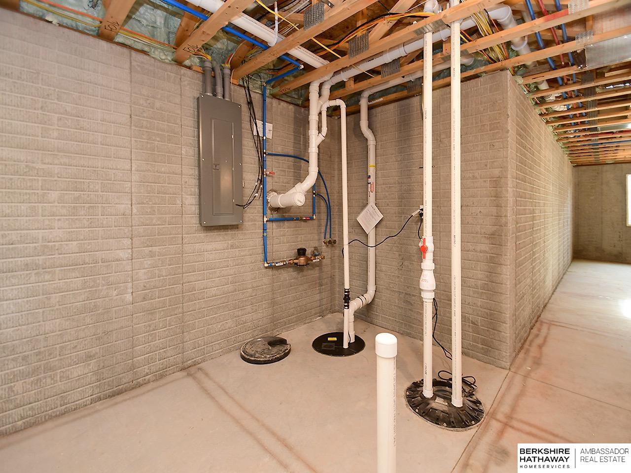 Dwight, Nebraska 68625, United States, 3 Bedrooms Bedrooms, ,3 BathroomsBathrooms,Residential,Active,52519