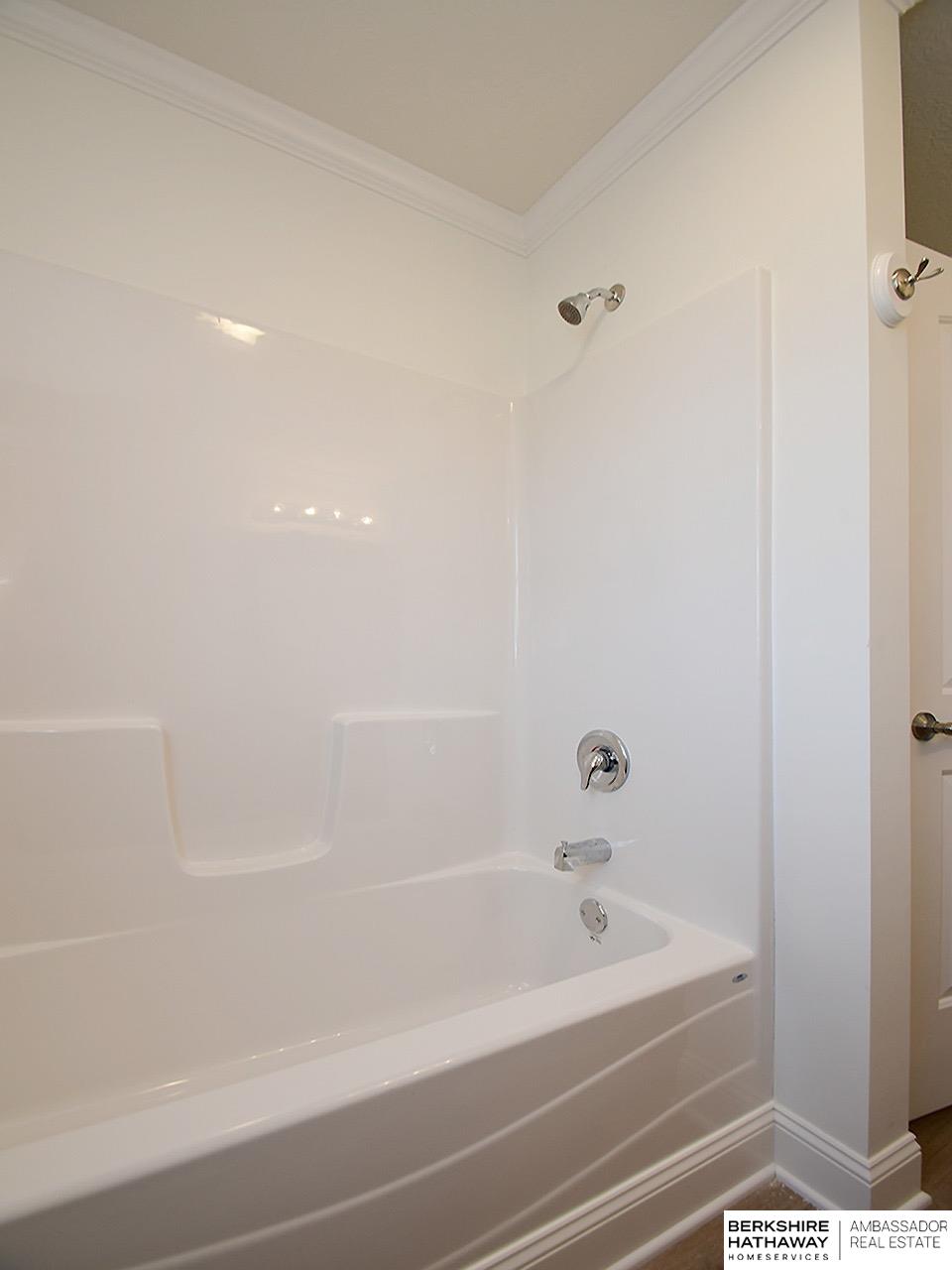 Dwight, Nebraska 68625, United States, 3 Bedrooms Bedrooms, ,3 BathroomsBathrooms,Residential,Active,52519