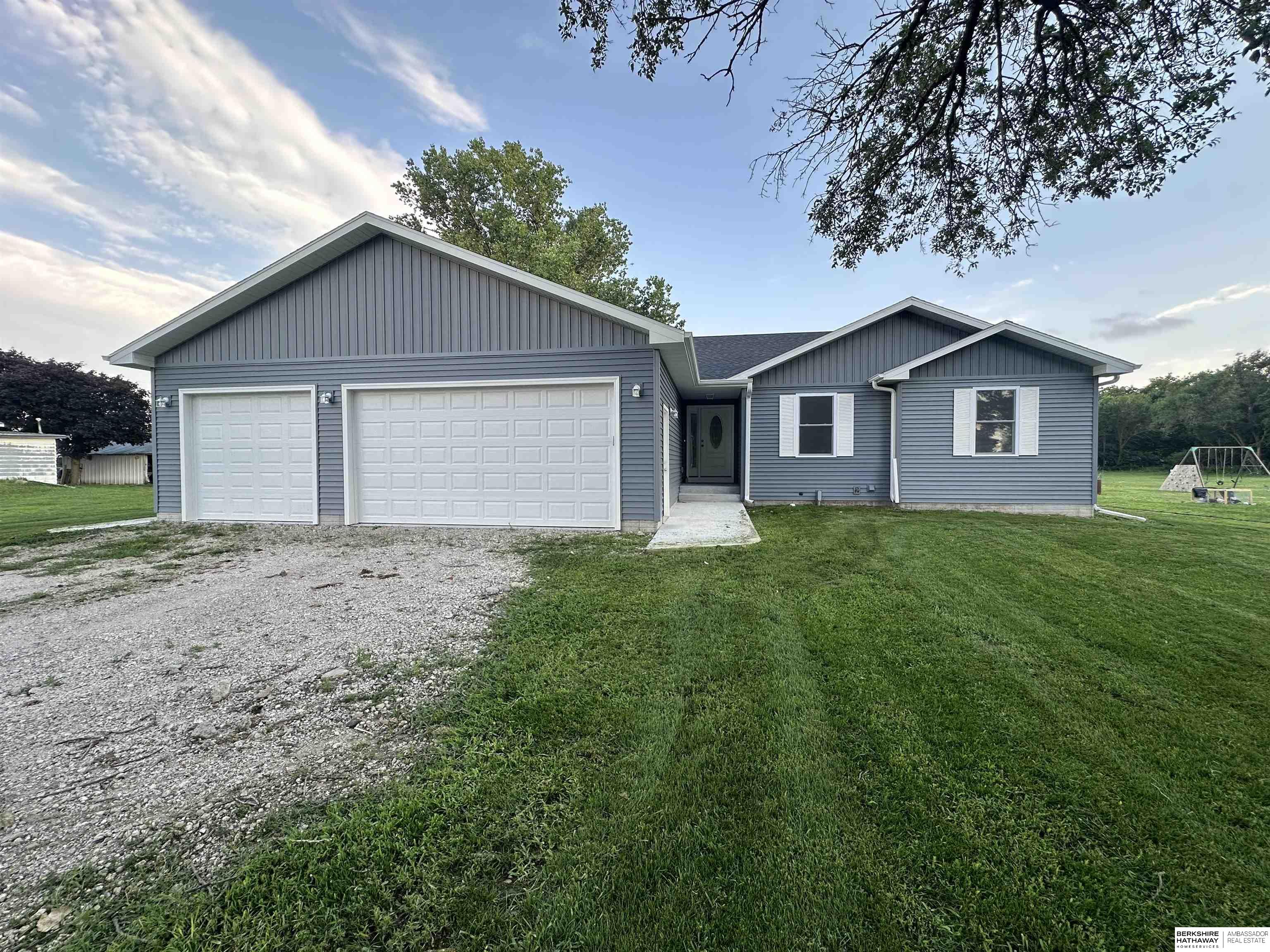 Dwight, Nebraska 68625, United States, 3 Bedrooms Bedrooms, ,3 BathroomsBathrooms,Residential,Active,52519