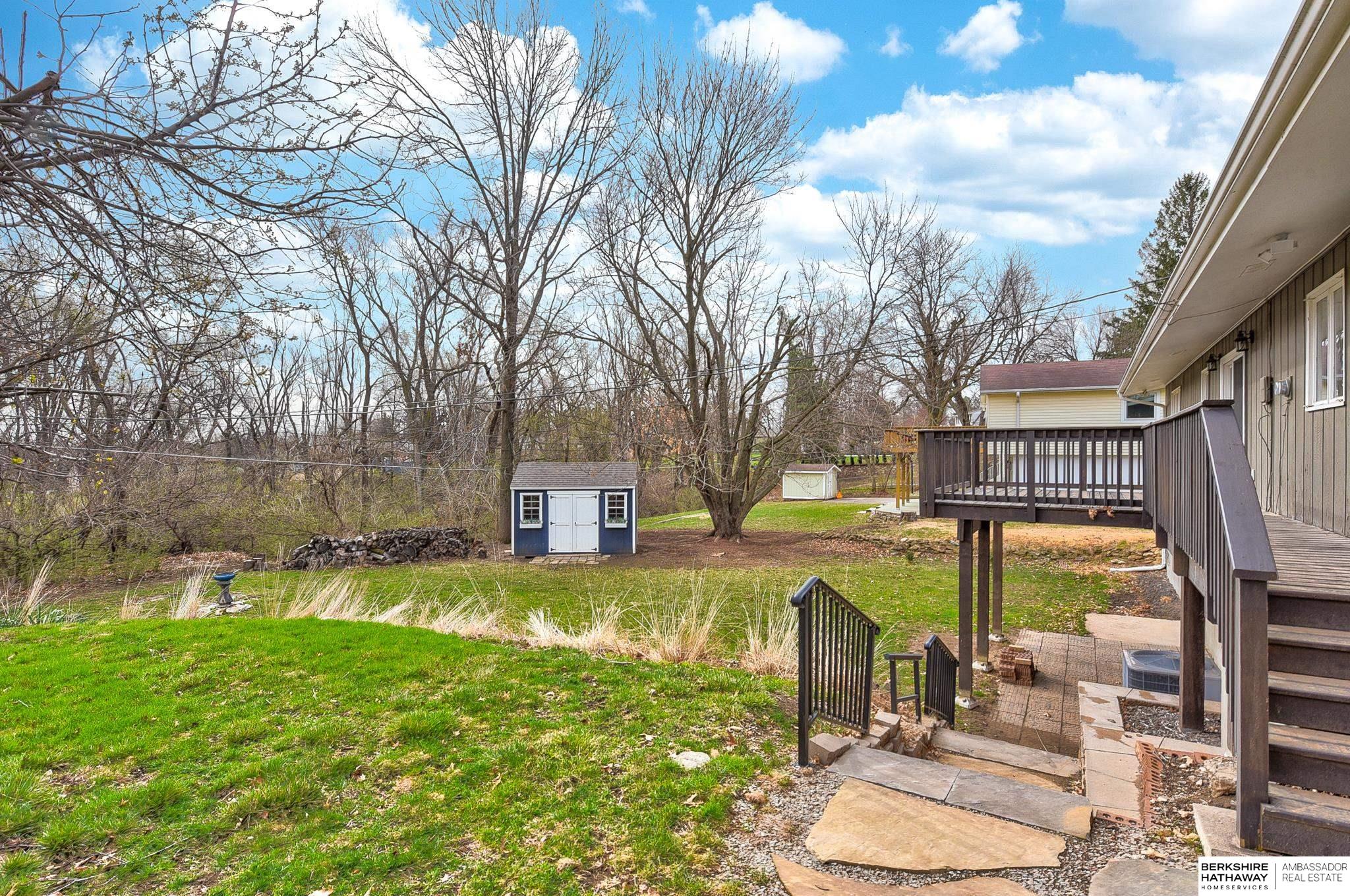 Omaha, Nebraska 68152, United States, 4 Bedrooms Bedrooms, ,4 BathroomsBathrooms,Residential,Pending,102724