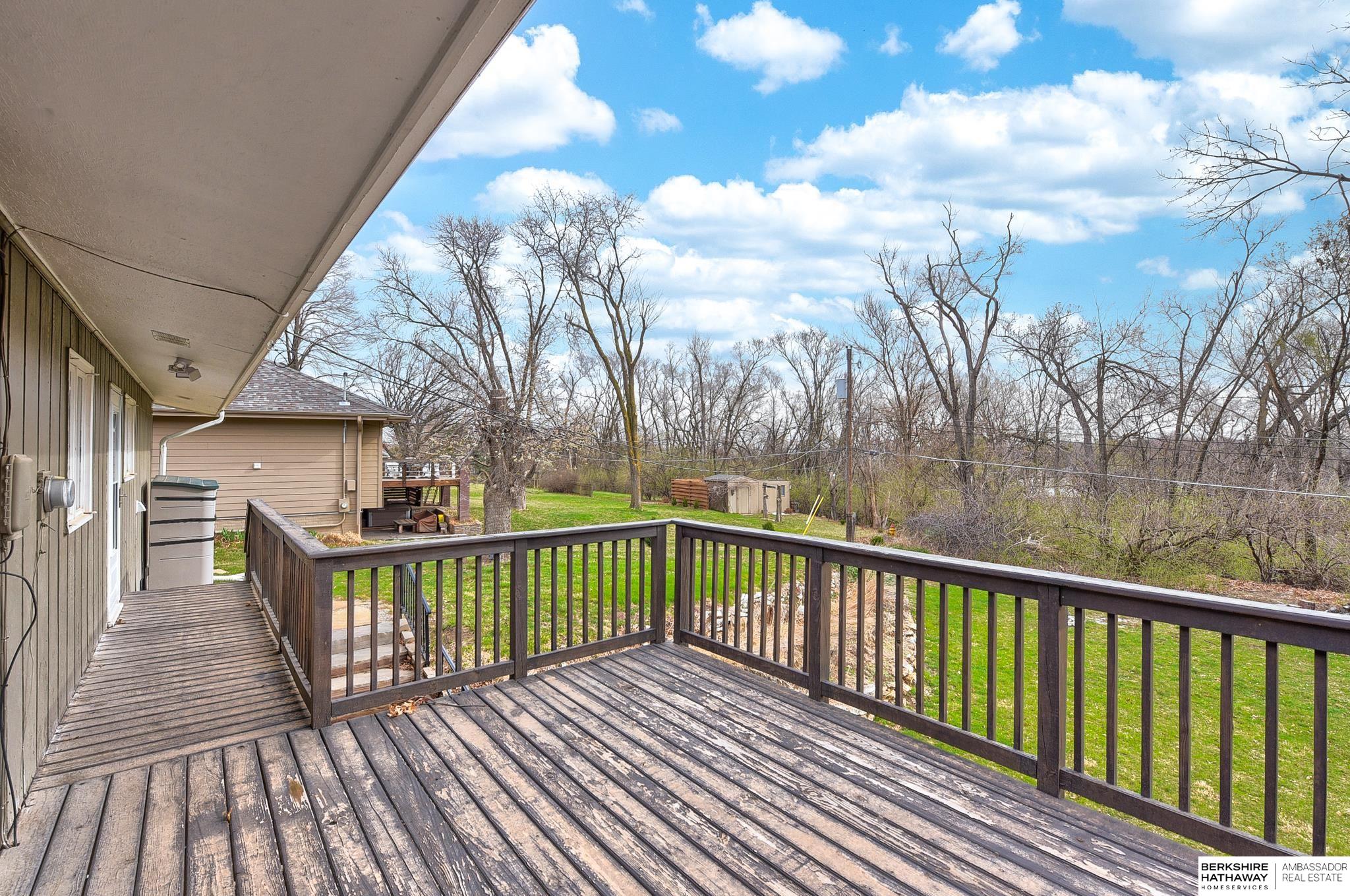 Omaha, Nebraska 68152, United States, 4 Bedrooms Bedrooms, ,4 BathroomsBathrooms,Residential,Pending,102724