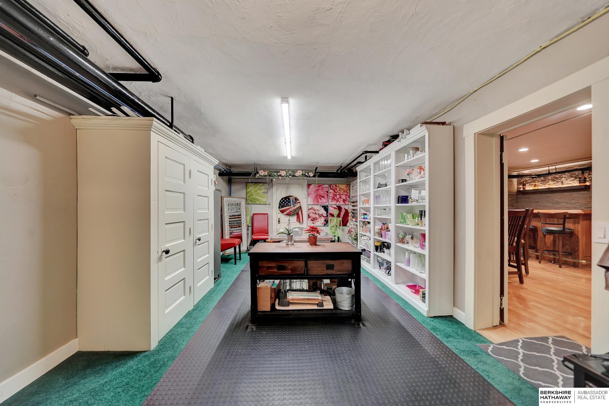 Lincoln, Nebraska 68502, United States, 5 Bedrooms Bedrooms, ,6 BathroomsBathrooms,Residential,Active,11151