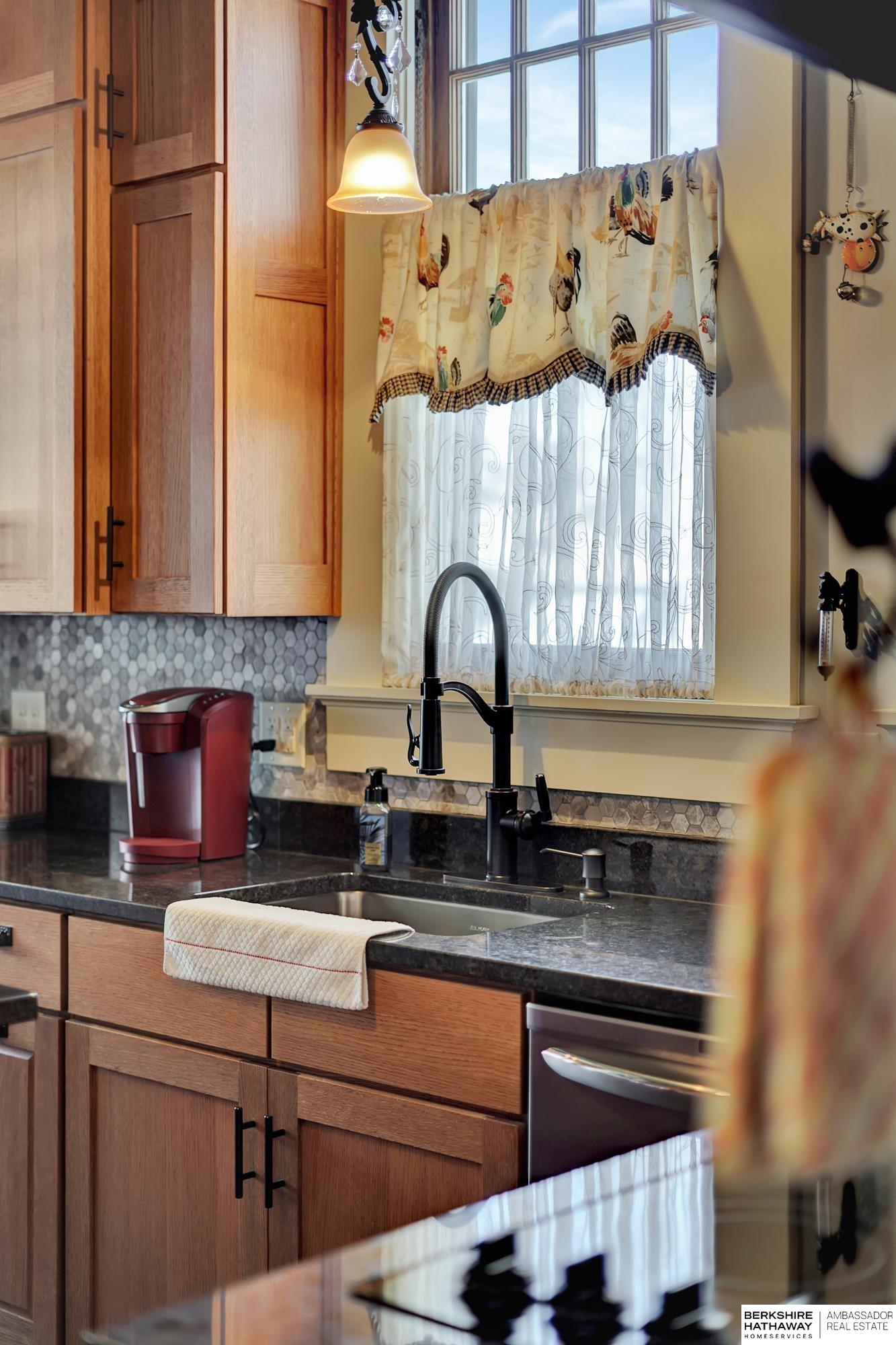 Lincoln, Nebraska 68502, United States, 5 Bedrooms Bedrooms, ,6 BathroomsBathrooms,Residential,Active,11151