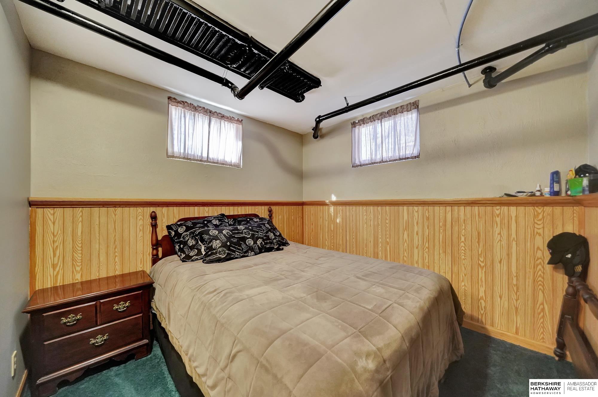 Lincoln, Nebraska 68502, United States, 5 Bedrooms Bedrooms, ,6 BathroomsBathrooms,Residential,Active,11151