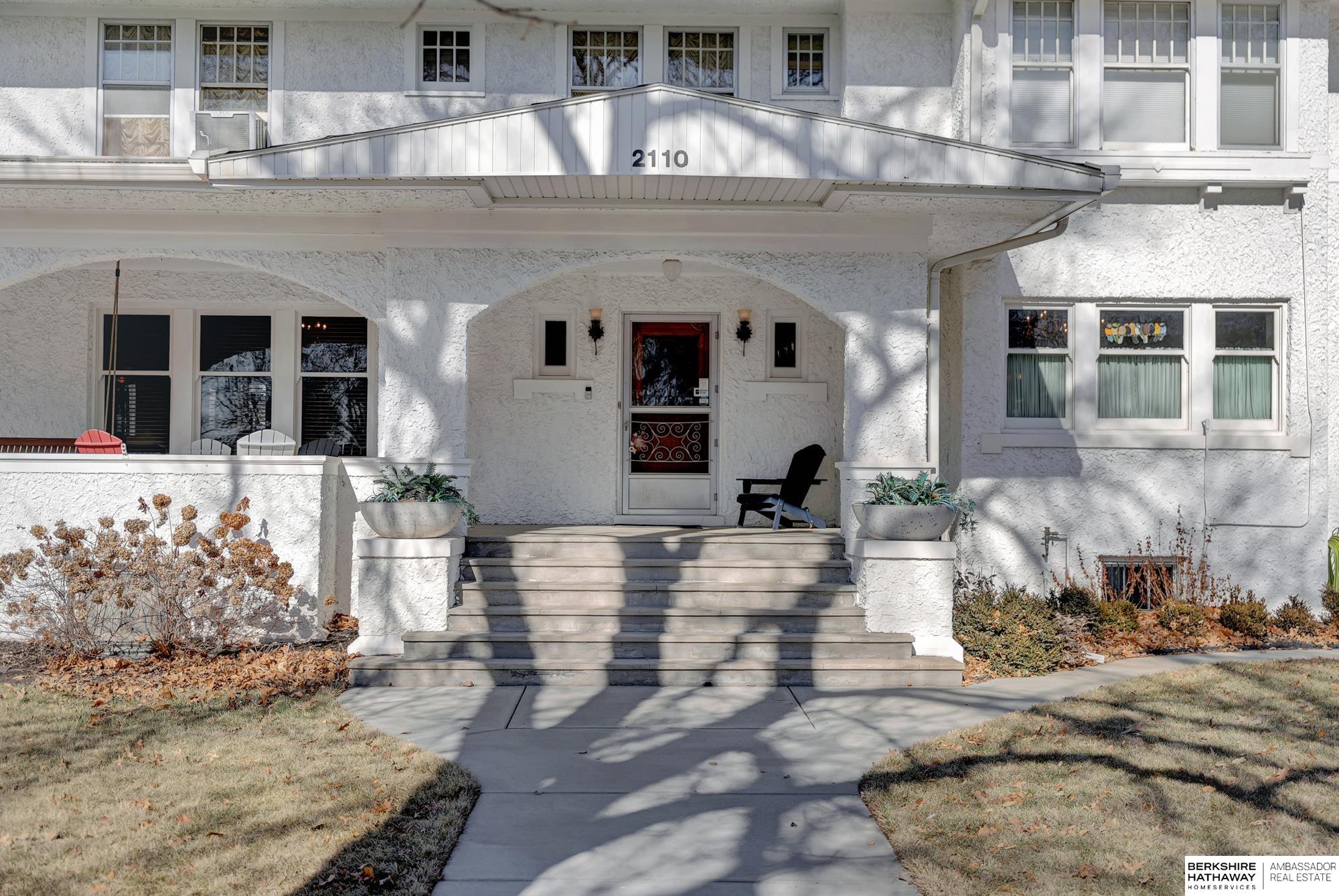 Lincoln, Nebraska 68502, United States, 5 Bedrooms Bedrooms, ,6 BathroomsBathrooms,Residential,Active,11151