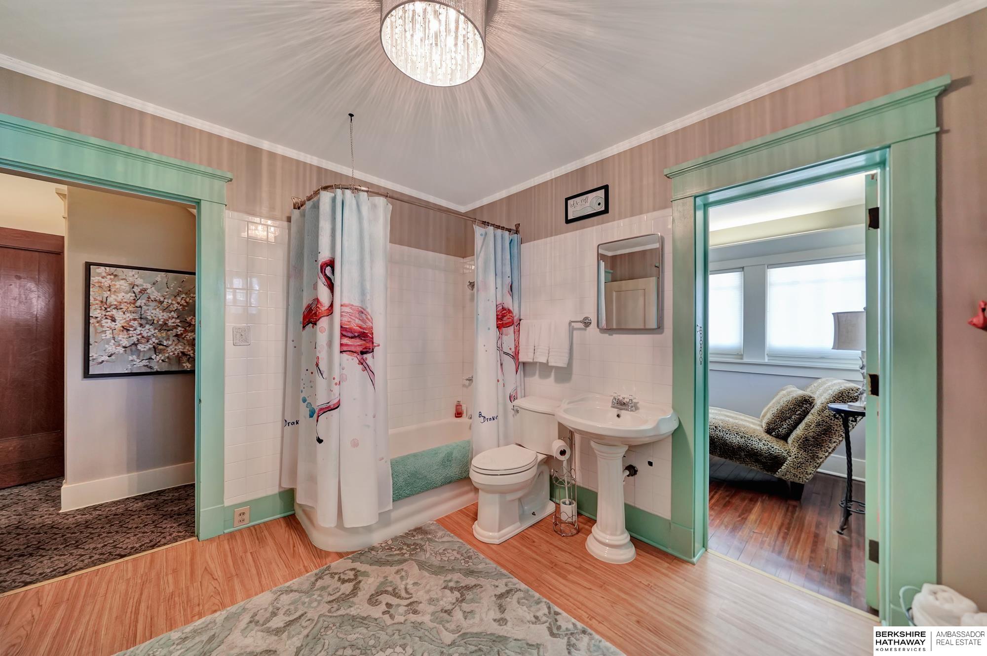 Lincoln, Nebraska 68502, United States, 5 Bedrooms Bedrooms, ,6 BathroomsBathrooms,Residential,Active,11151