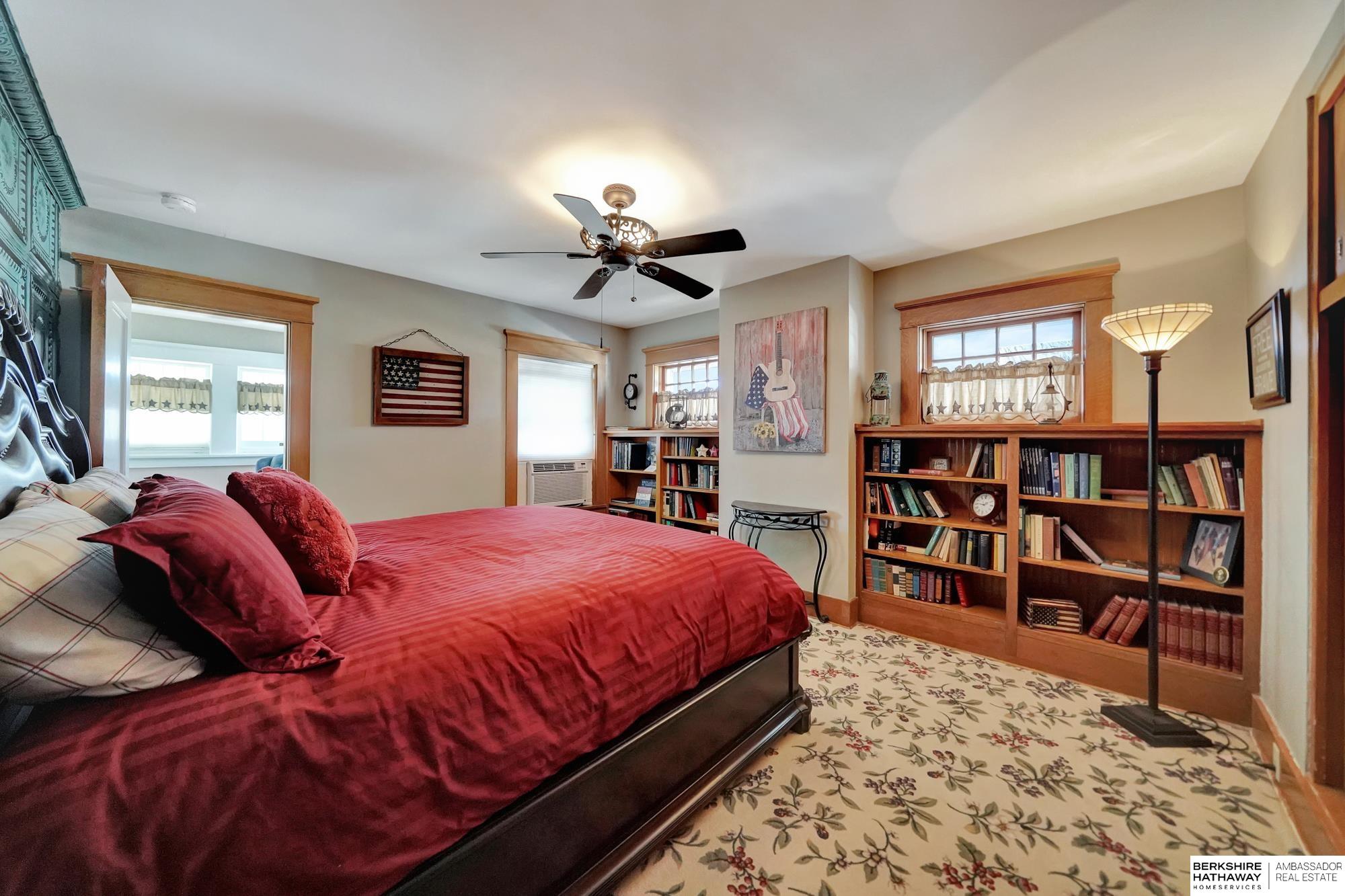 Lincoln, Nebraska 68502, United States, 5 Bedrooms Bedrooms, ,6 BathroomsBathrooms,Residential,Active,11151