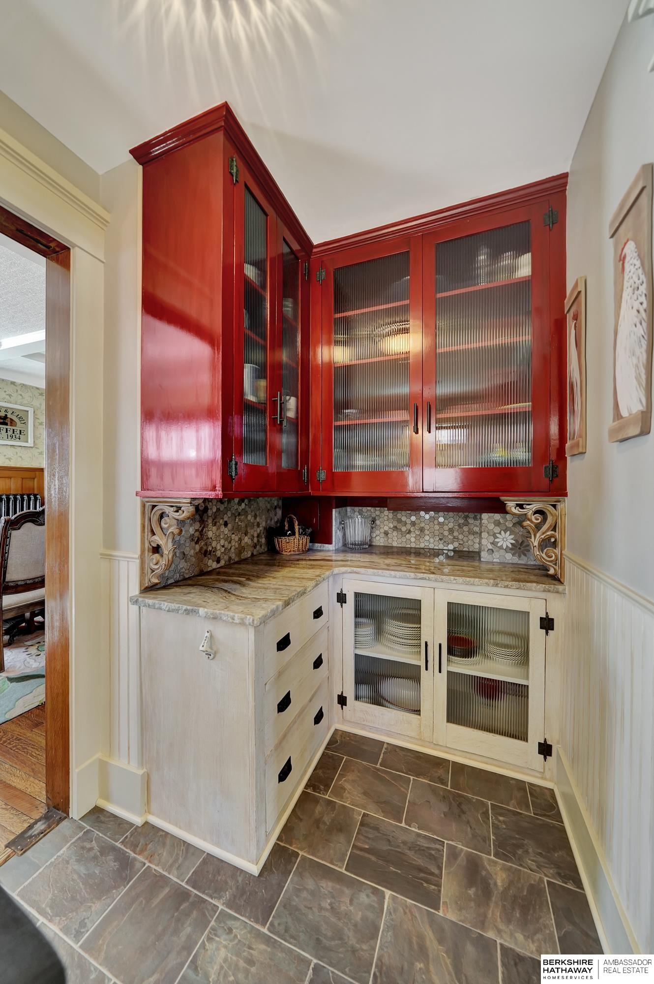 Lincoln, Nebraska 68502, United States, 5 Bedrooms Bedrooms, ,6 BathroomsBathrooms,Residential,Active,11151