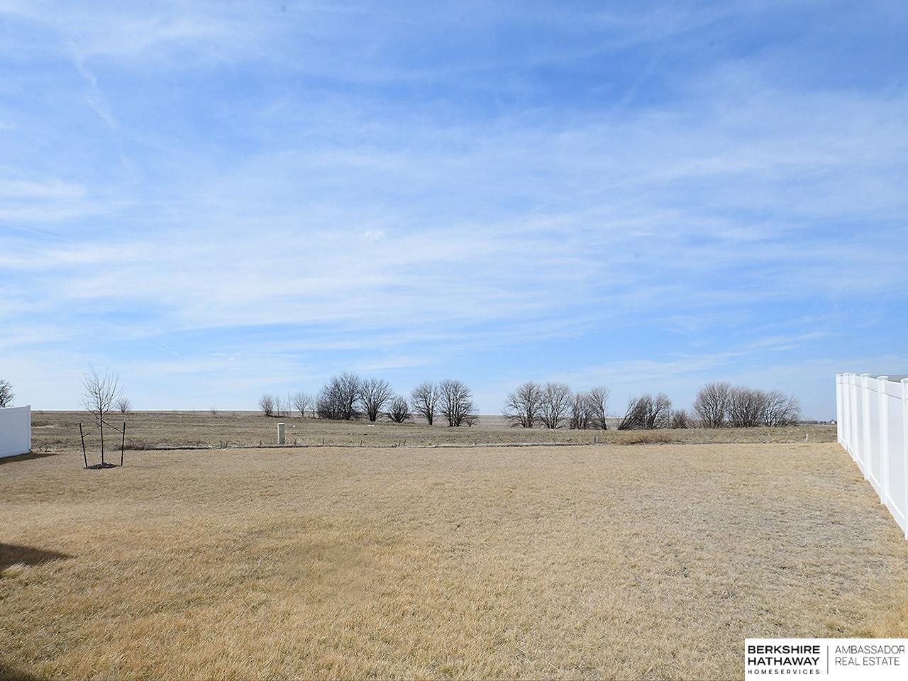 Omaha, Nebraska 68136, United States, 4 Bedrooms Bedrooms, ,3 BathroomsBathrooms,Residential,Active,91224