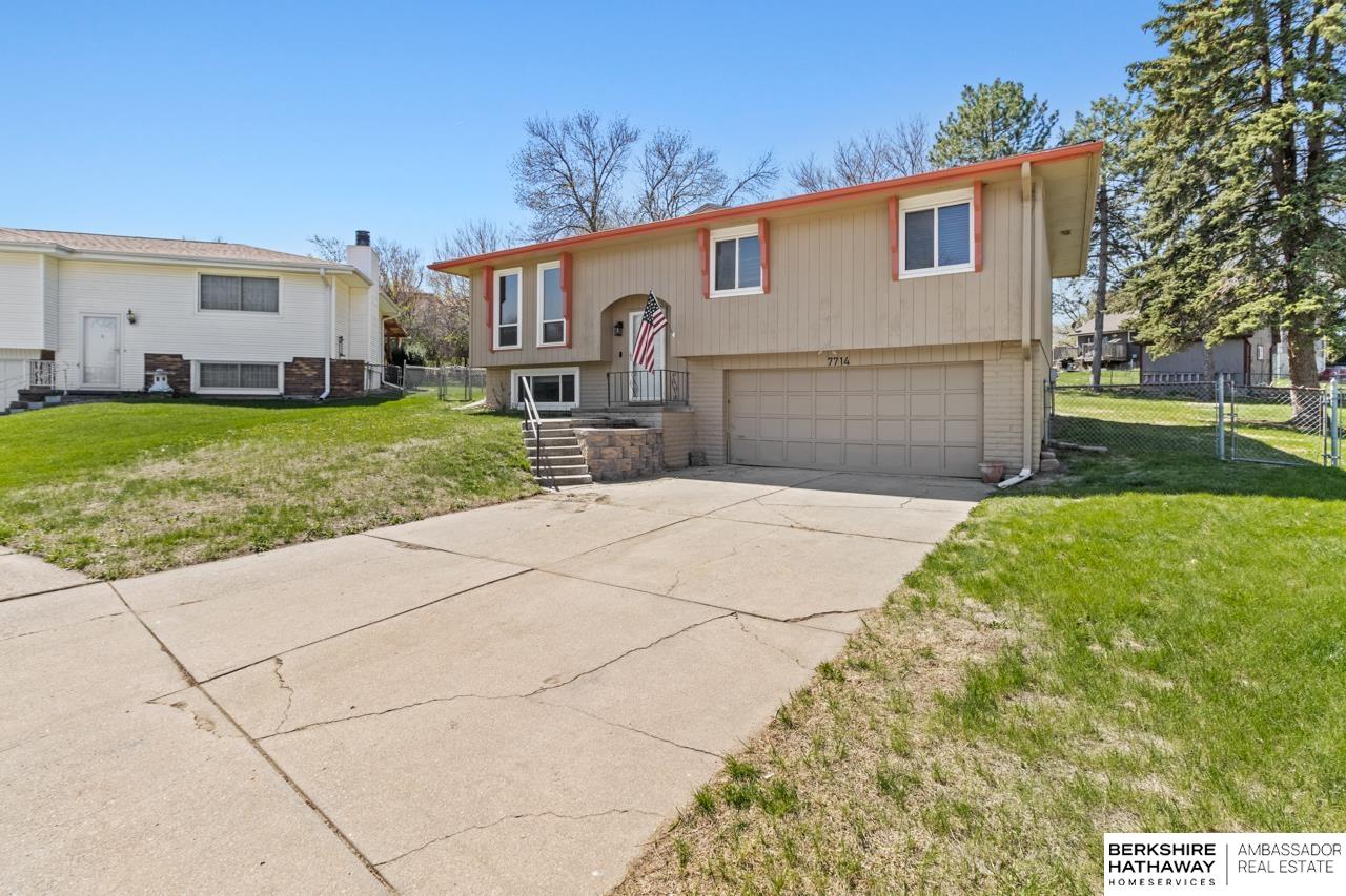 La Vista, Nebraska 68128, United States, 3 Bedrooms Bedrooms, ,2 BathroomsBathrooms,Residential,Pending,115801