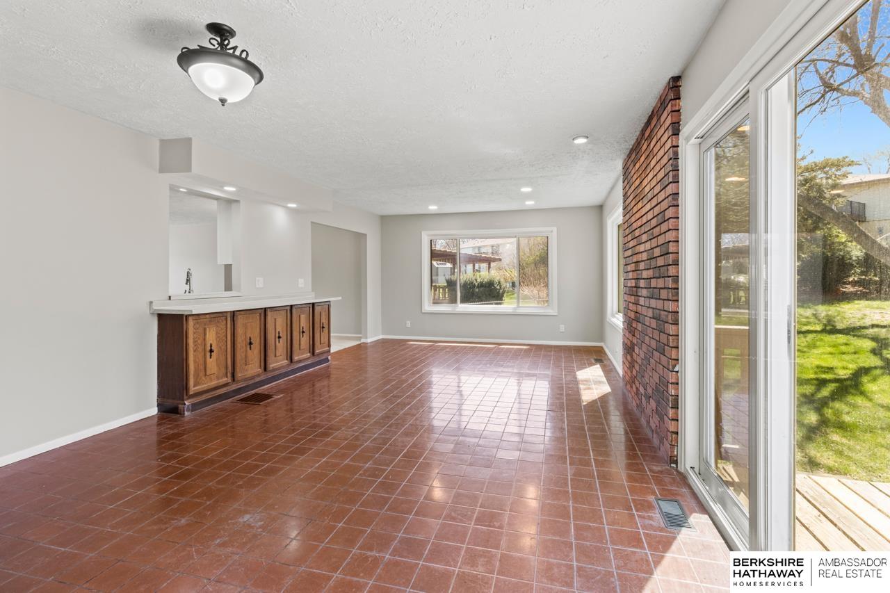 La Vista, Nebraska 68128, United States, 3 Bedrooms Bedrooms, ,2 BathroomsBathrooms,Residential,Pending,115801