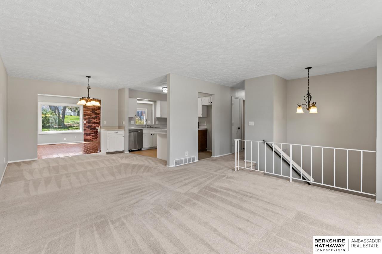 La Vista, Nebraska 68128, United States, 3 Bedrooms Bedrooms, ,2 BathroomsBathrooms,Residential,Pending,115801