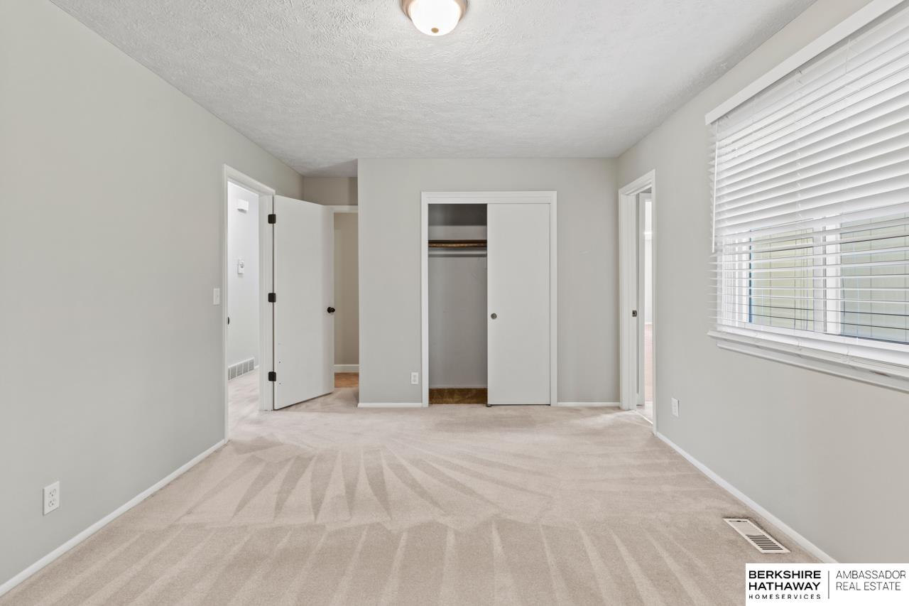 La Vista, Nebraska 68128, United States, 3 Bedrooms Bedrooms, ,2 BathroomsBathrooms,Residential,Pending,115801