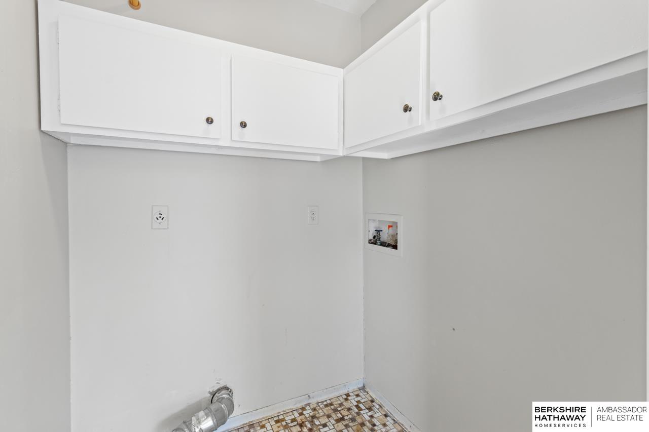 La Vista, Nebraska 68128, United States, 3 Bedrooms Bedrooms, ,2 BathroomsBathrooms,Residential,Pending,115801