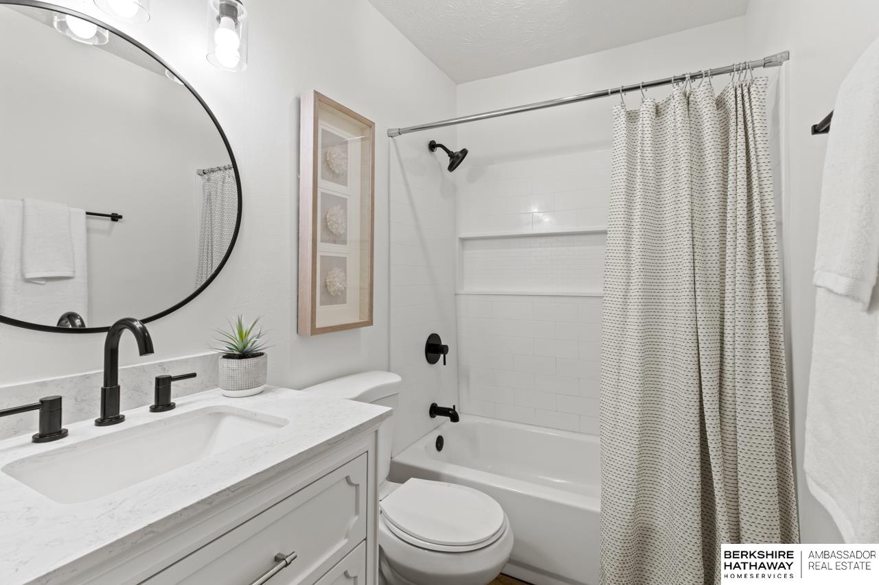 La Vista, Nebraska 68138, United States, 3 Bedrooms Bedrooms, ,2 BathroomsBathrooms,Residential,Pending,7758