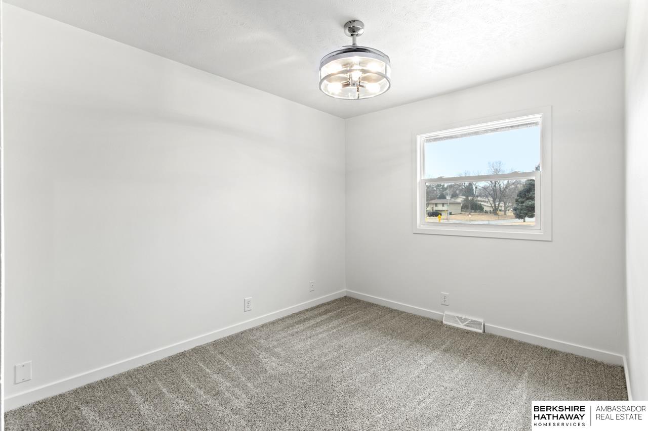 La Vista, Nebraska 68138, United States, 3 Bedrooms Bedrooms, ,2 BathroomsBathrooms,Residential,Pending,7758