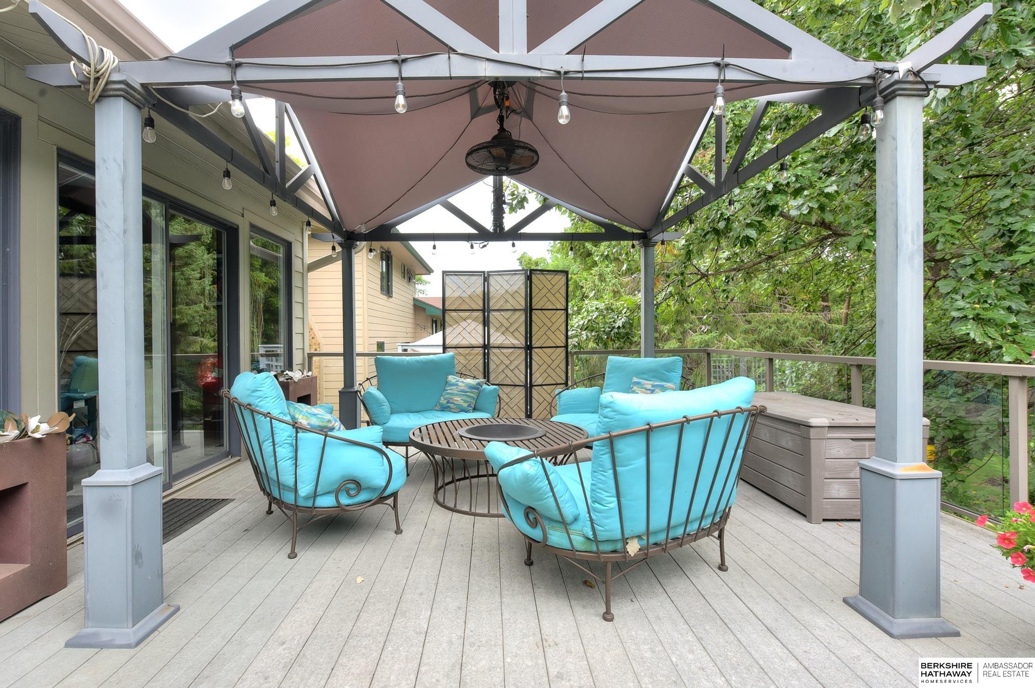 Omaha, Nebraska 68118, United States, 4 Bedrooms Bedrooms, ,4 BathroomsBathrooms,Residential,Pending,20513