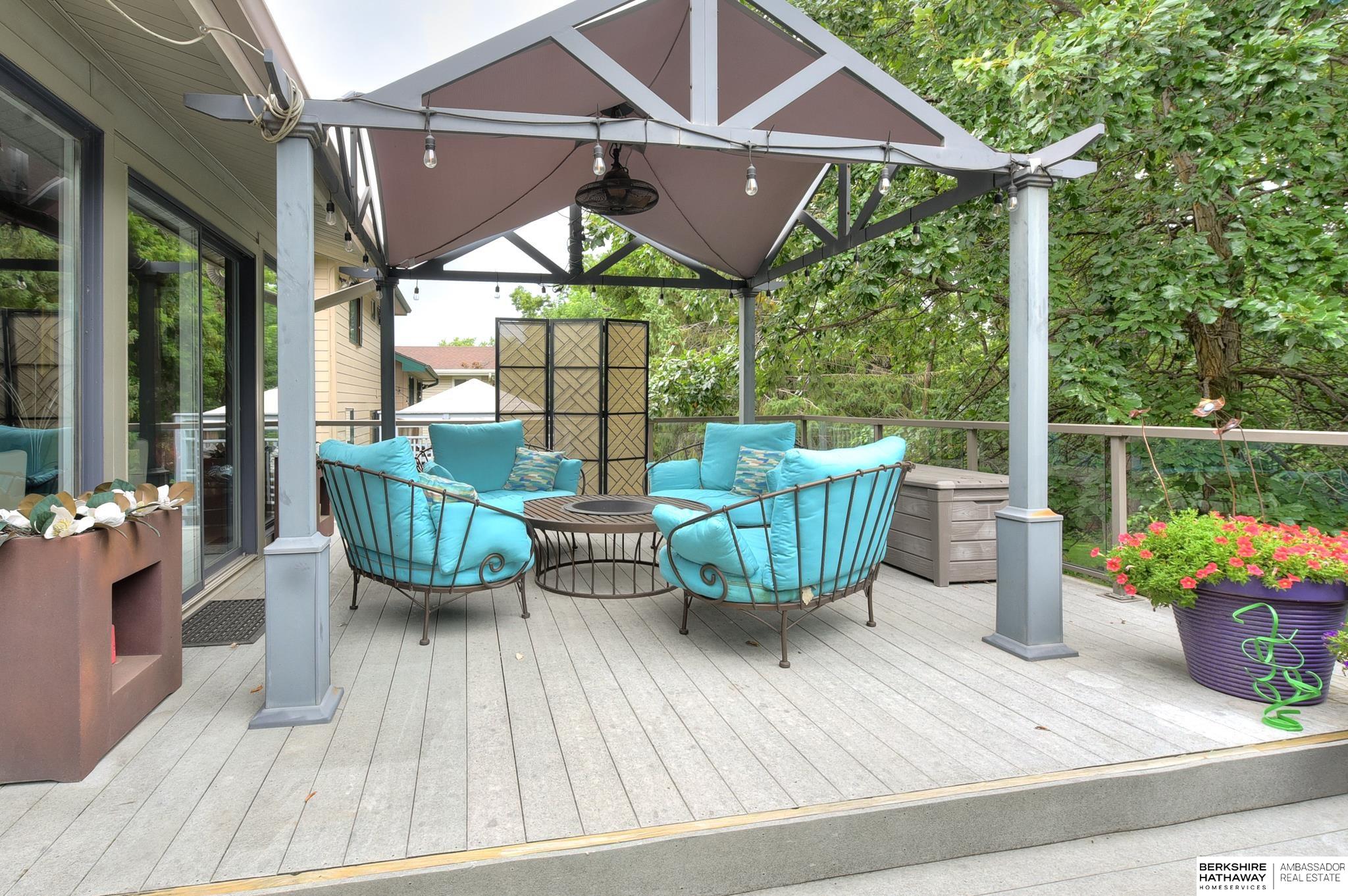 Omaha, Nebraska 68118, United States, 4 Bedrooms Bedrooms, ,4 BathroomsBathrooms,Residential,Pending,20513