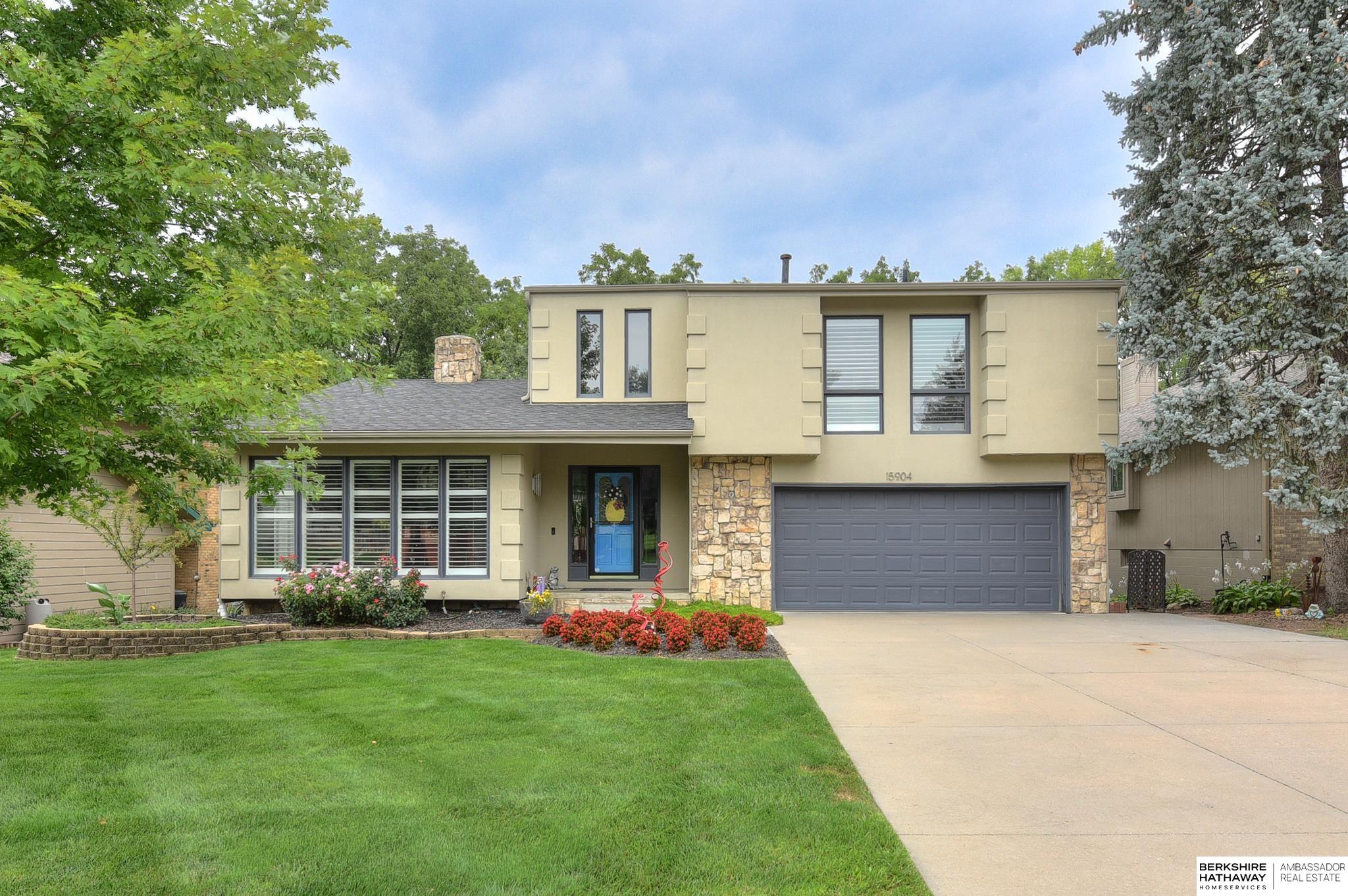 Omaha, Nebraska 68118, United States, 4 Bedrooms Bedrooms, ,4 BathroomsBathrooms,Residential,Pending,20513