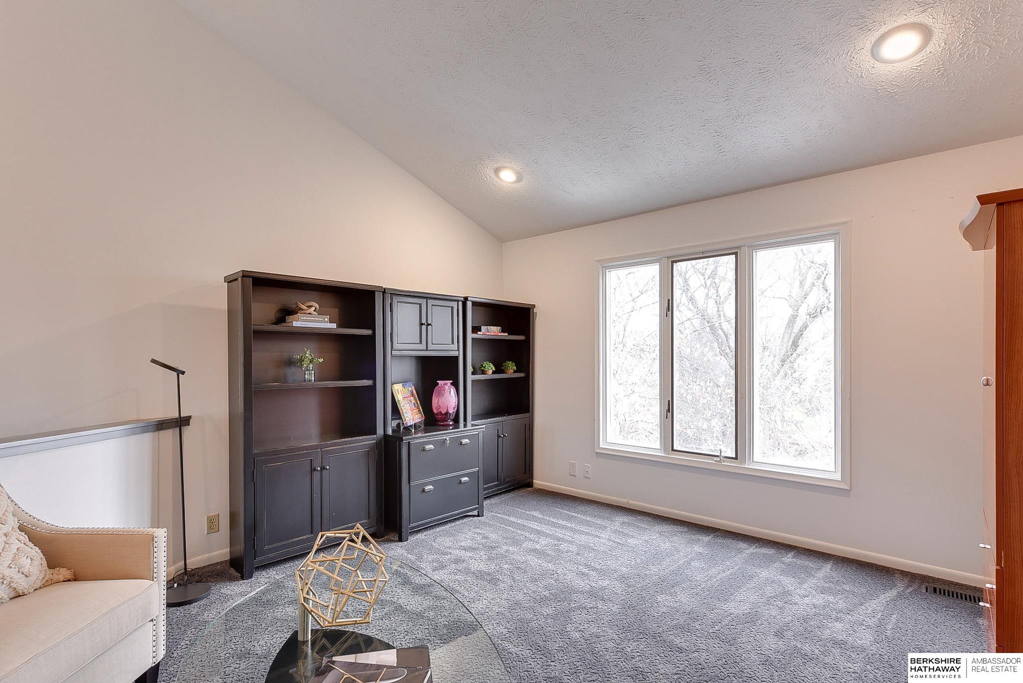 Omaha, Nebraska 68118, United States, 4 Bedrooms Bedrooms, ,4 BathroomsBathrooms,Residential,Pending,20513