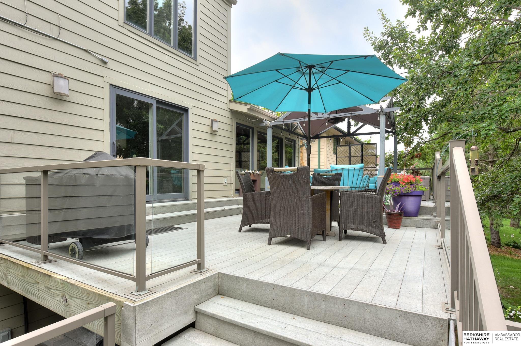 Omaha, Nebraska 68118, United States, 4 Bedrooms Bedrooms, ,4 BathroomsBathrooms,Residential,Pending,20513