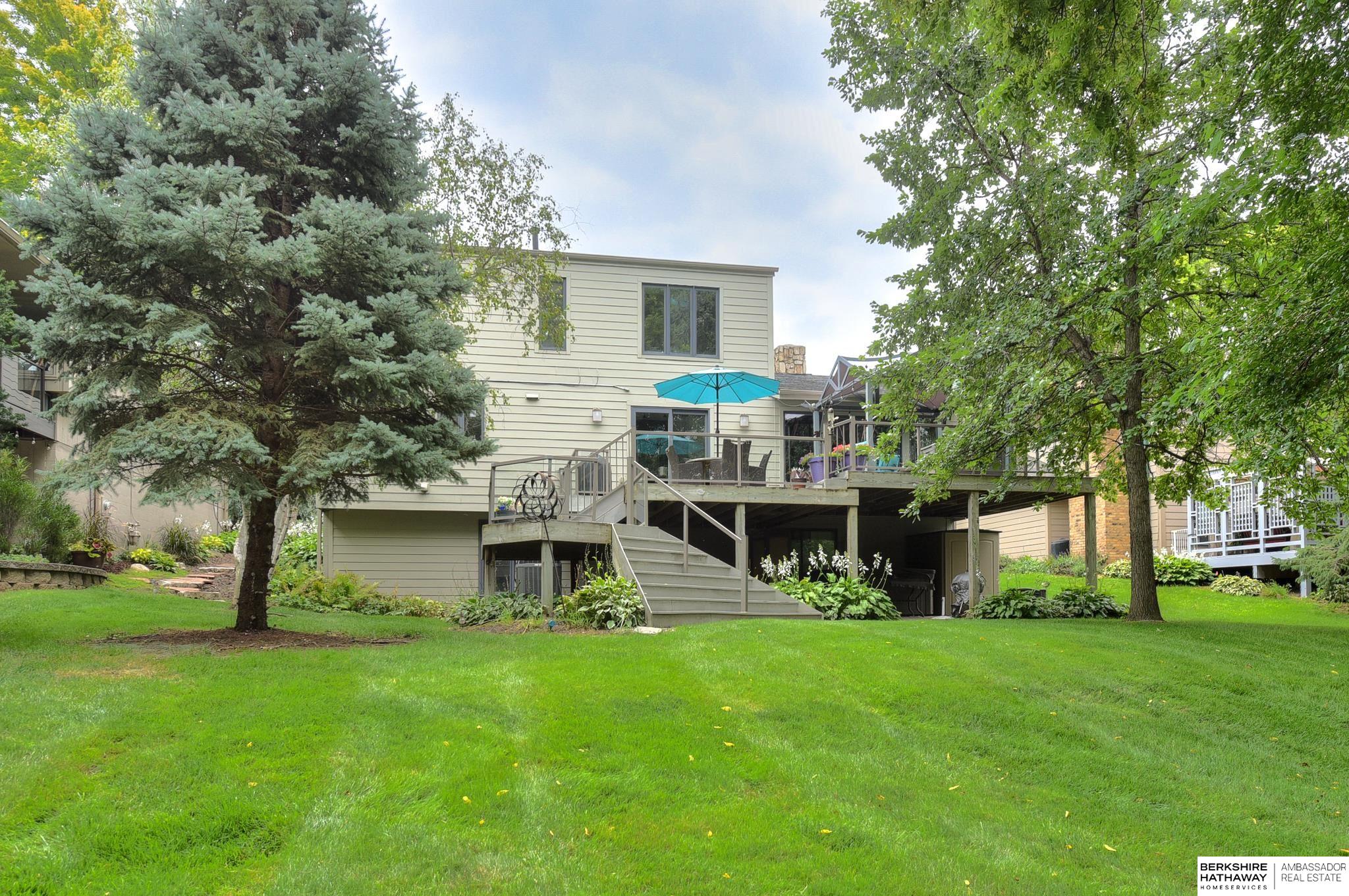 Omaha, Nebraska 68118, United States, 4 Bedrooms Bedrooms, ,4 BathroomsBathrooms,Residential,Pending,20513