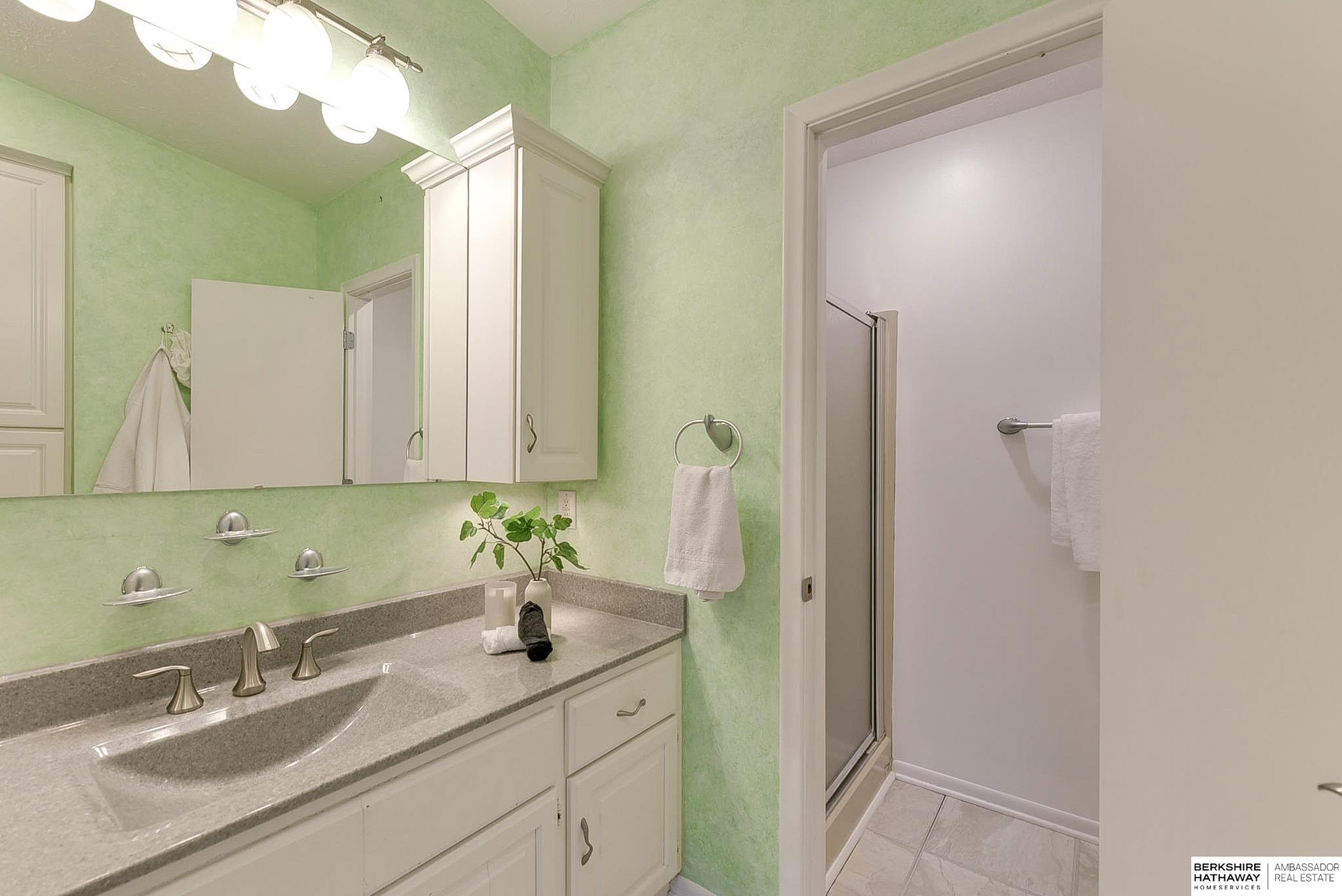 Omaha, Nebraska 68118, United States, 4 Bedrooms Bedrooms, ,4 BathroomsBathrooms,Residential,Pending,20513