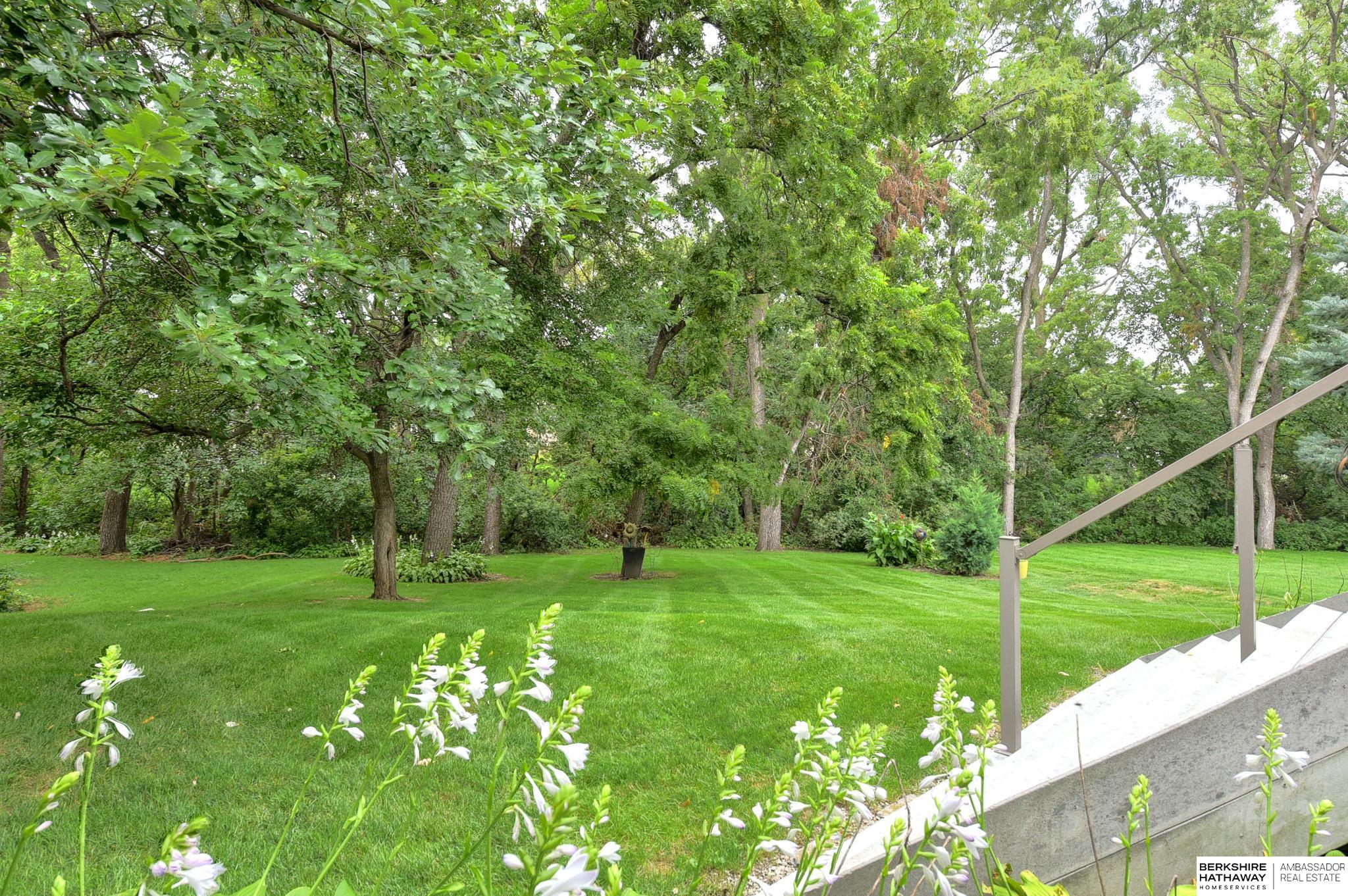 Omaha, Nebraska 68118, United States, 4 Bedrooms Bedrooms, ,4 BathroomsBathrooms,Residential,Pending,20513