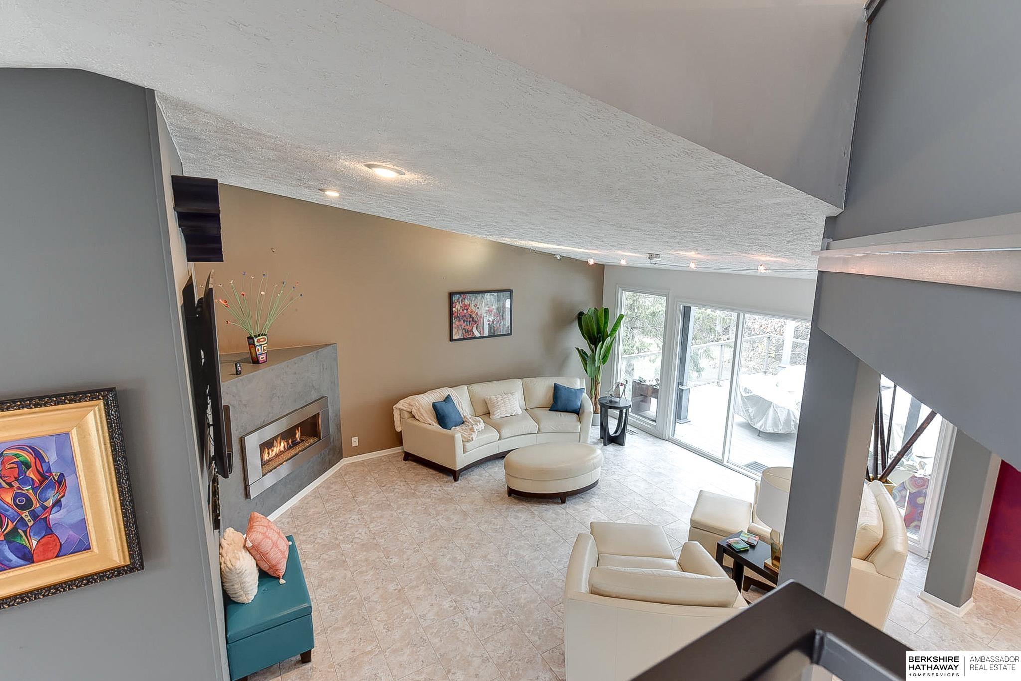 Omaha, Nebraska 68118, United States, 4 Bedrooms Bedrooms, ,4 BathroomsBathrooms,Residential,Pending,20513