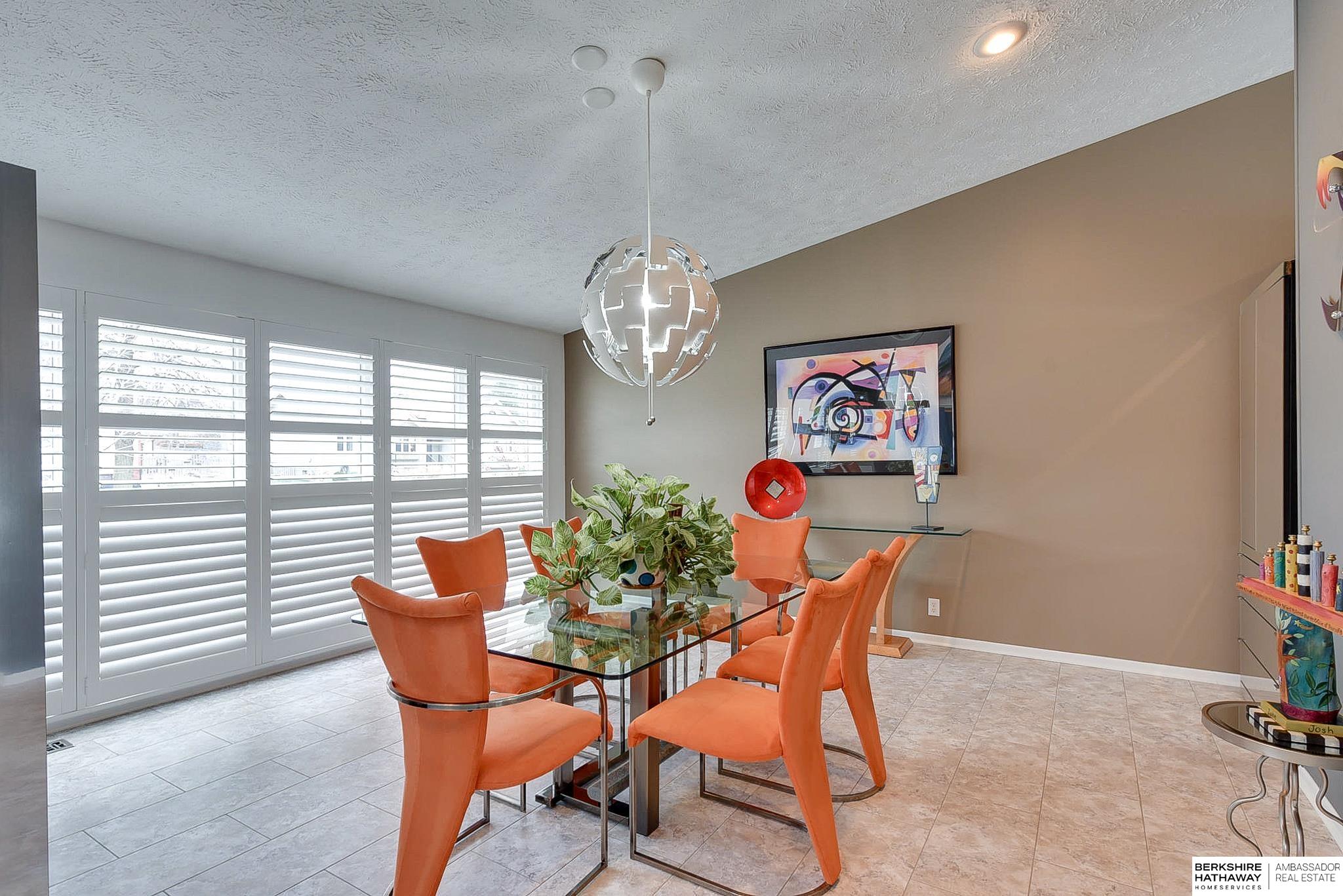 Omaha, Nebraska 68118, United States, 4 Bedrooms Bedrooms, ,4 BathroomsBathrooms,Residential,Pending,20513