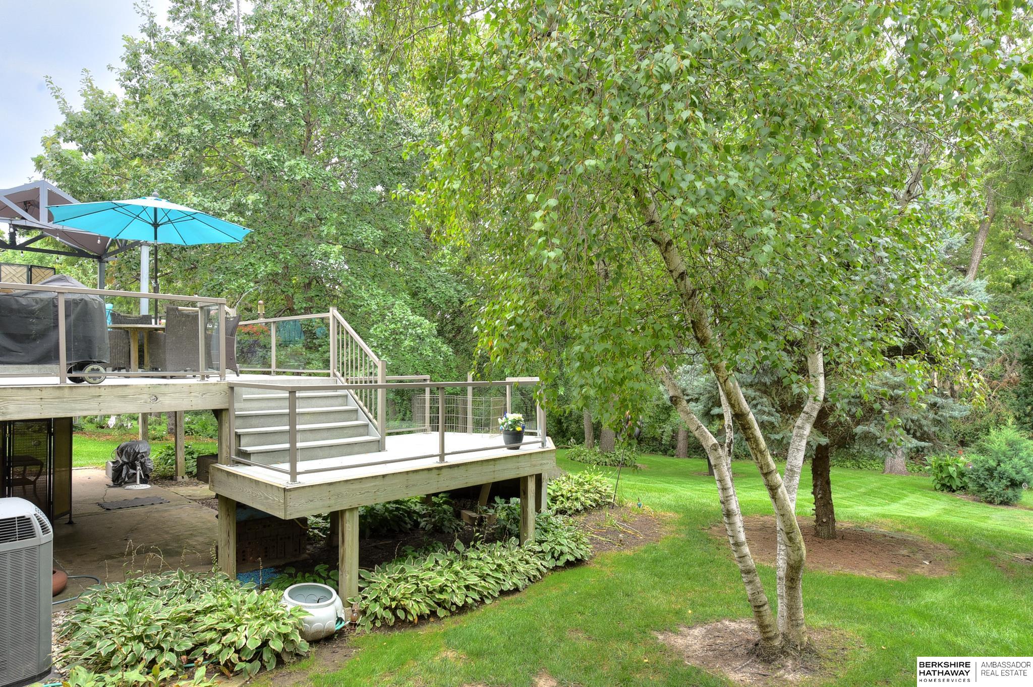 Omaha, Nebraska 68118, United States, 4 Bedrooms Bedrooms, ,4 BathroomsBathrooms,Residential,Pending,20513