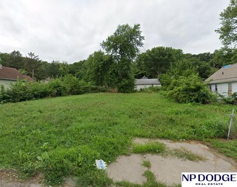MLS: 22505414