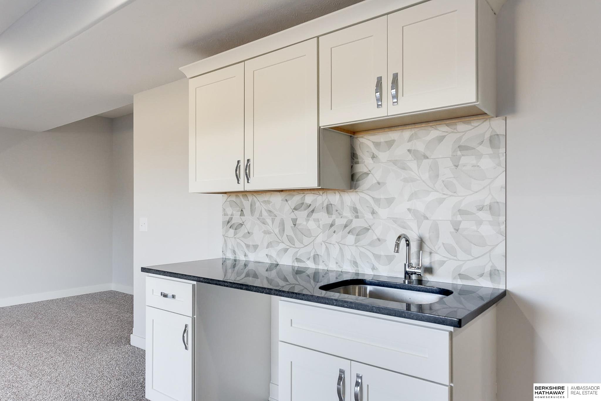 Plattsmouth, Nebraska 68048, United States, 5 Bedrooms Bedrooms, ,3 BathroomsBathrooms,Residential,Active,17096