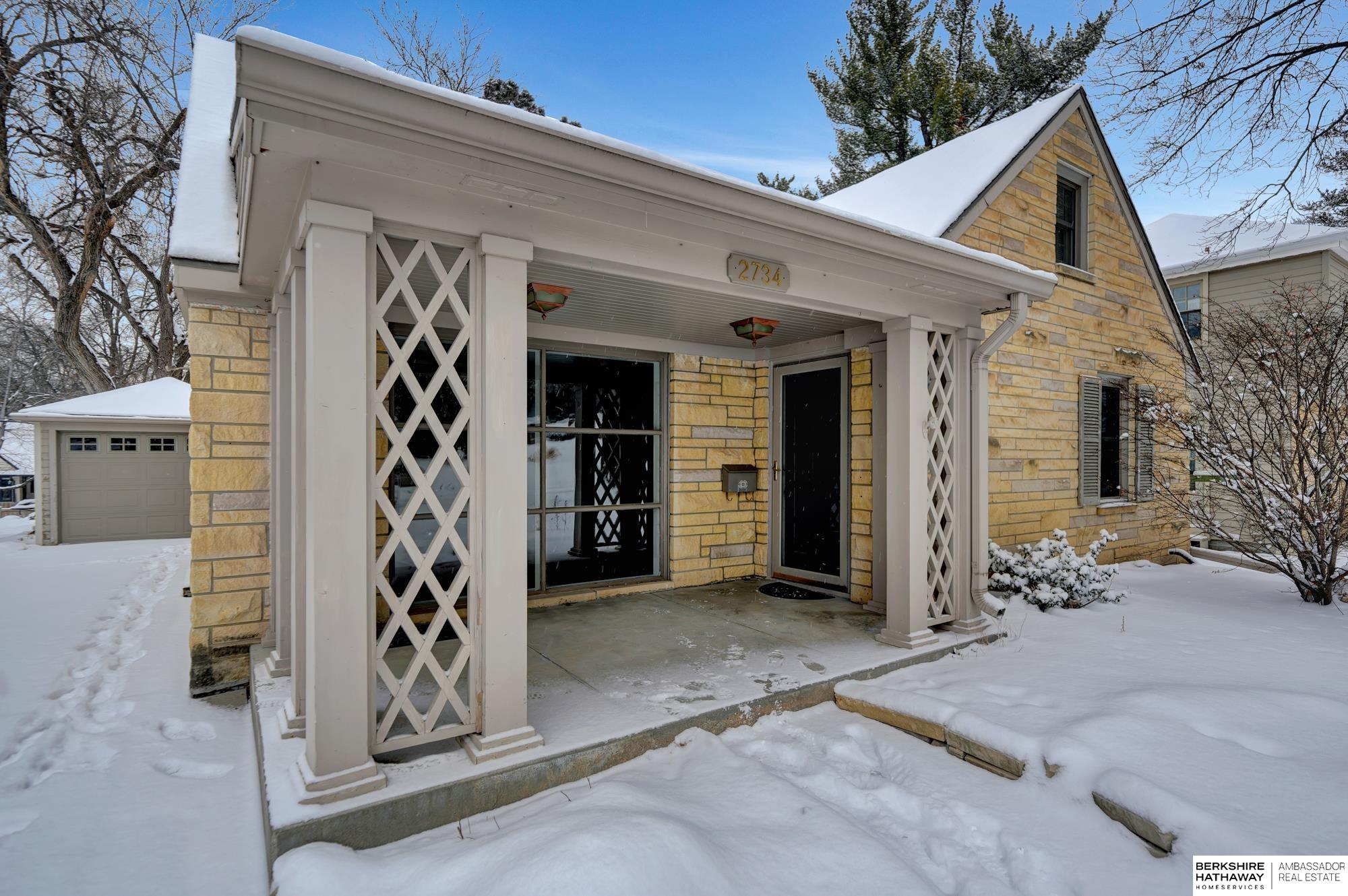 Lincoln, Nebraska 68502, United States, 3 Bedrooms Bedrooms, ,2 BathroomsBathrooms,Residential,Active,1897