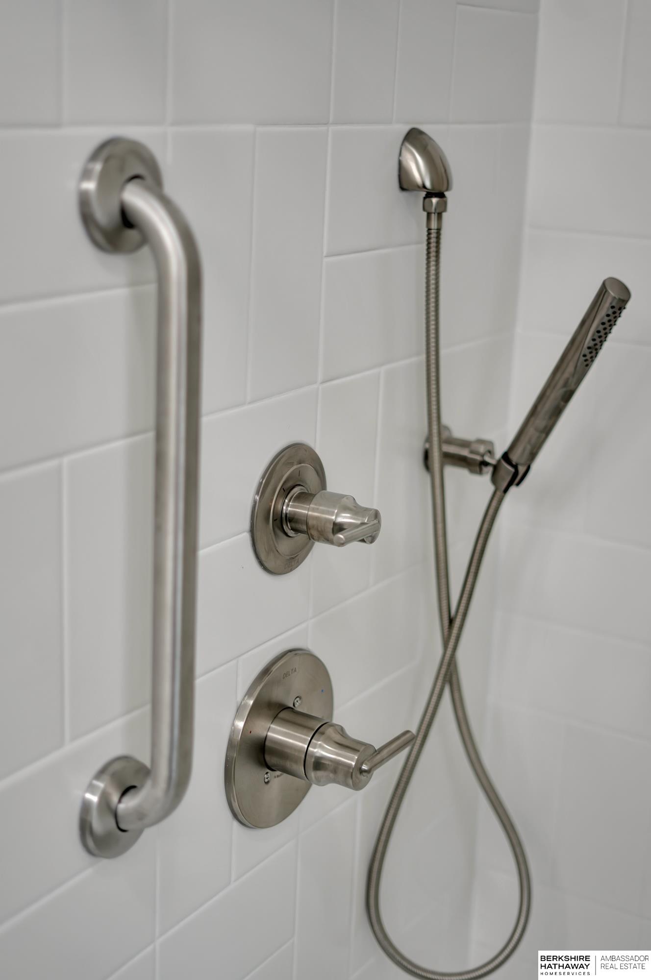 Lincoln, Nebraska 68502, United States, 3 Bedrooms Bedrooms, ,2 BathroomsBathrooms,Residential,Active,1897