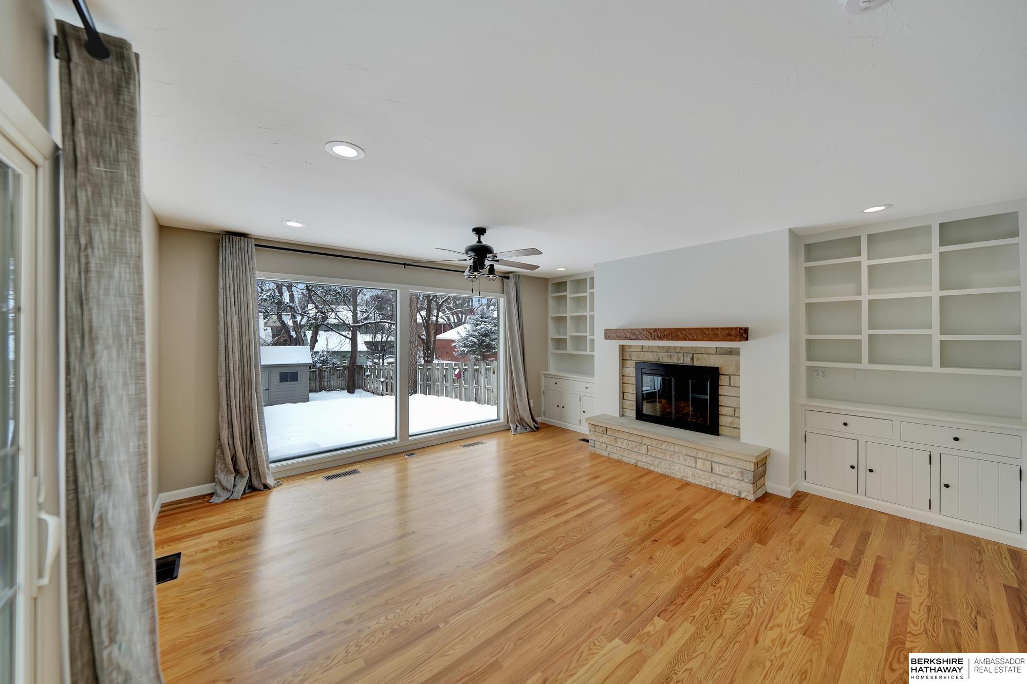 Lincoln, Nebraska 68502, United States, 3 Bedrooms Bedrooms, ,2 BathroomsBathrooms,Residential,Active,1897