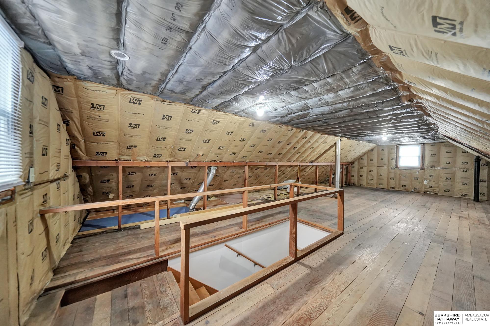 Lincoln, Nebraska 68502, United States, 3 Bedrooms Bedrooms, ,2 BathroomsBathrooms,Residential,Active,1897