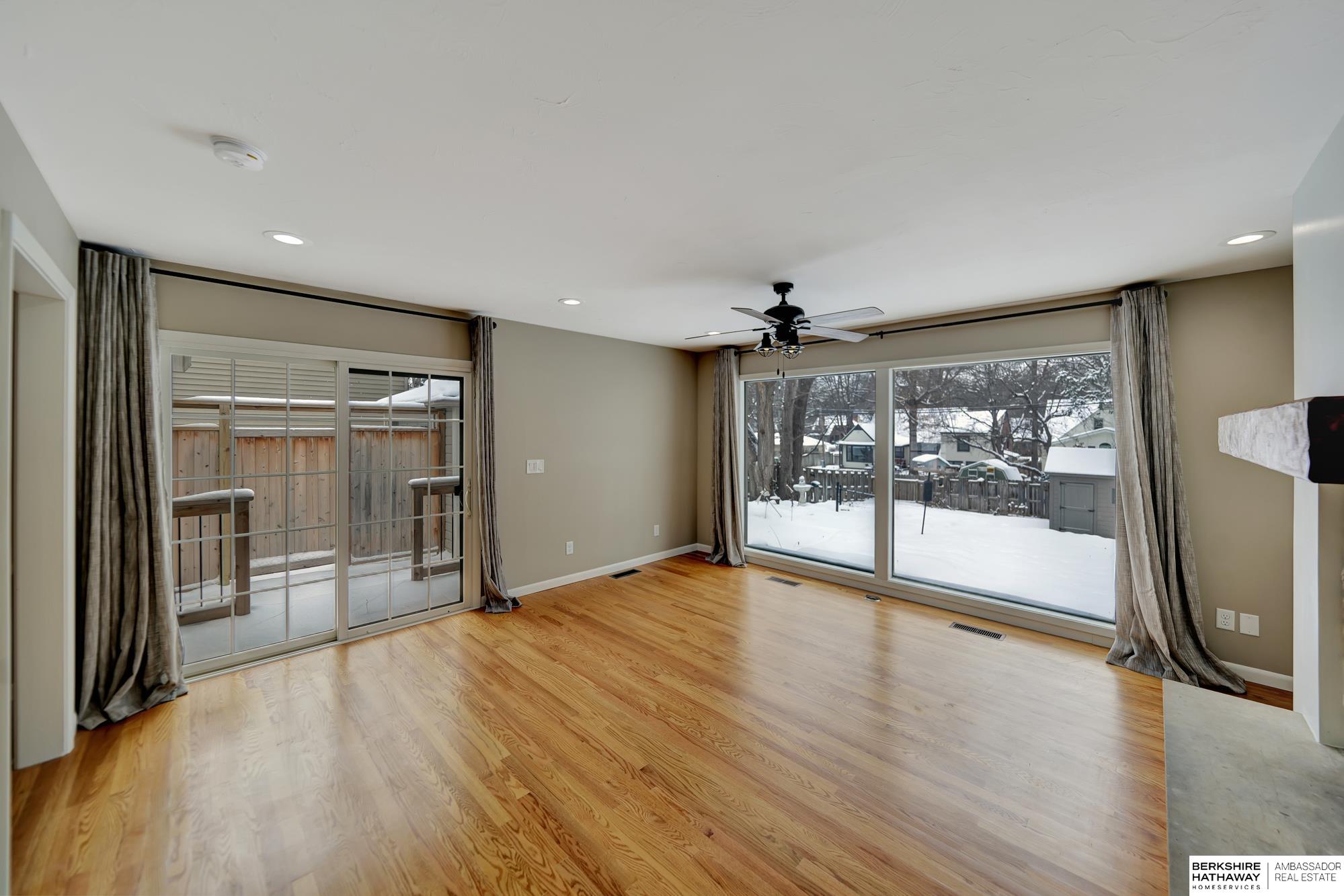 Lincoln, Nebraska 68502, United States, 3 Bedrooms Bedrooms, ,2 BathroomsBathrooms,Residential,Active,1897