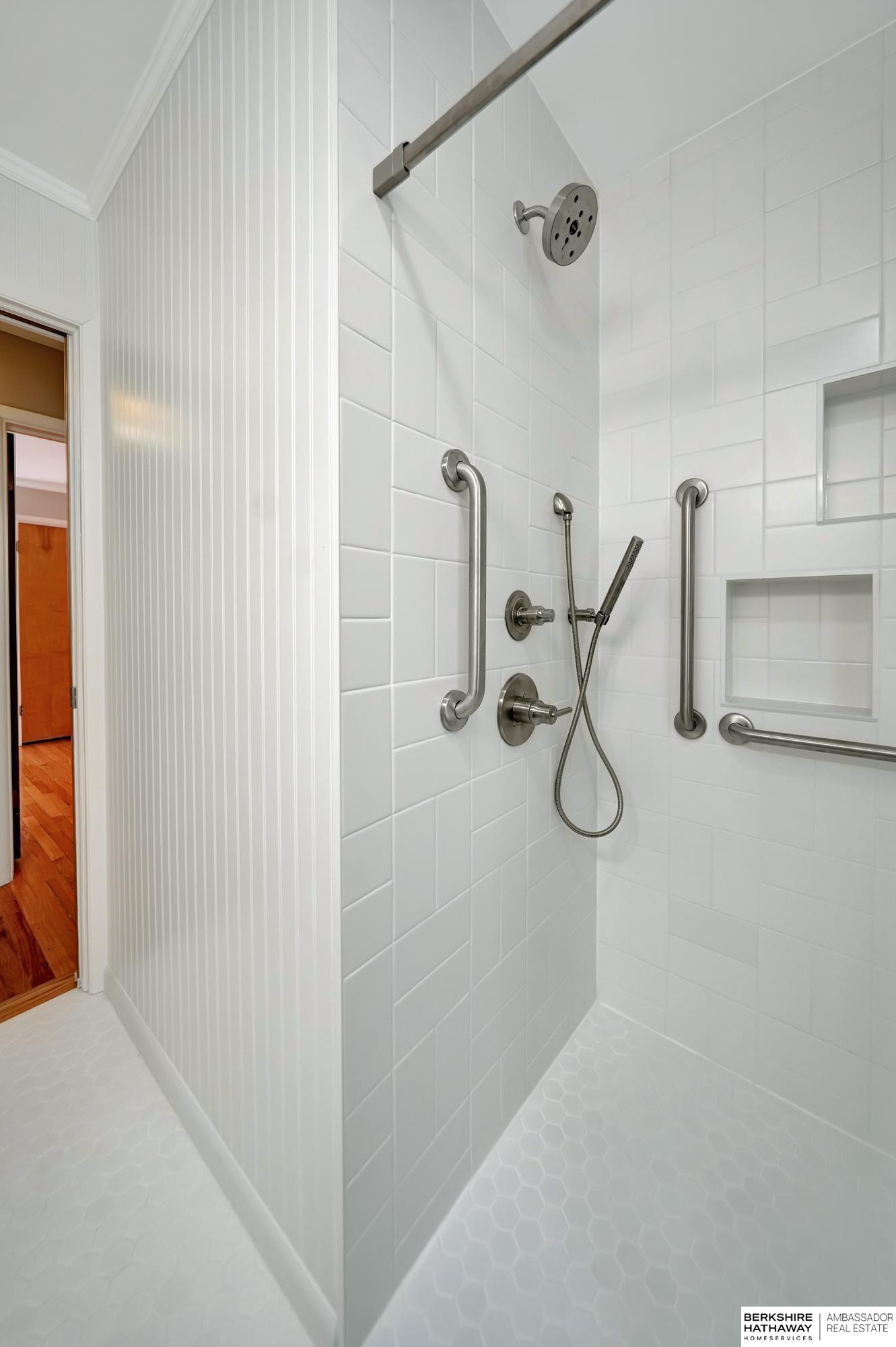 Lincoln, Nebraska 68502, United States, 3 Bedrooms Bedrooms, ,2 BathroomsBathrooms,Residential,Active,1897