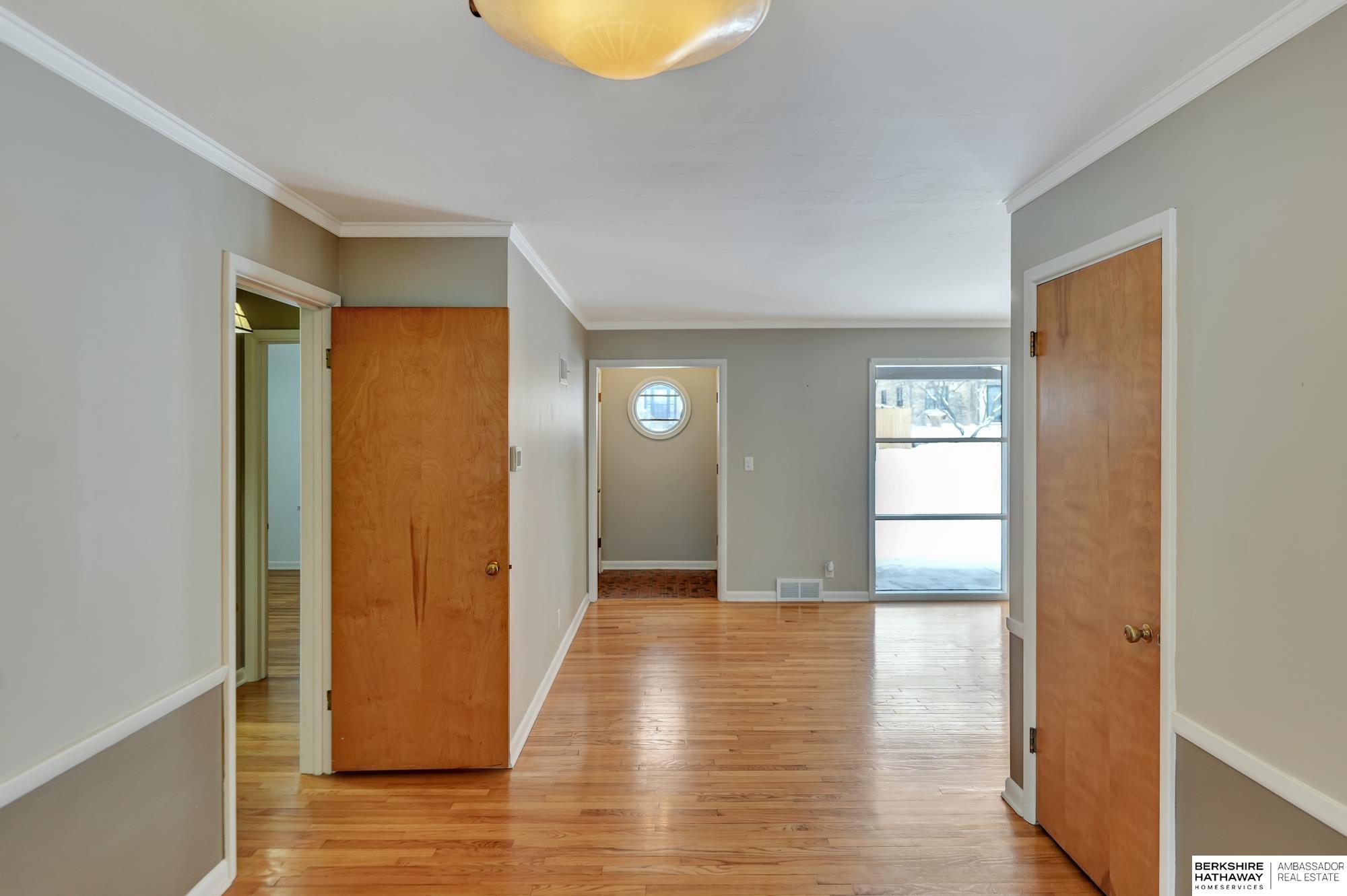 Lincoln, Nebraska 68502, United States, 3 Bedrooms Bedrooms, ,2 BathroomsBathrooms,Residential,Active,1897