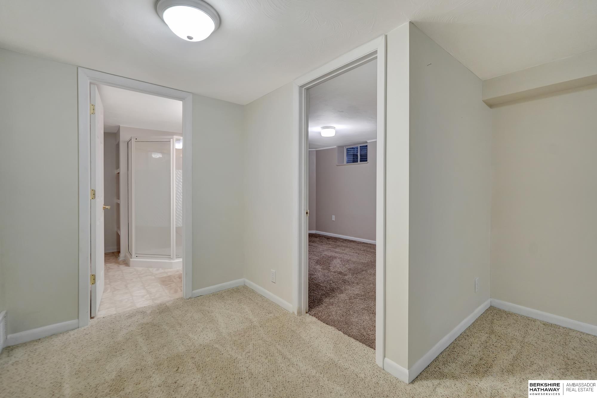 Lincoln, Nebraska 68502, United States, 3 Bedrooms Bedrooms, ,2 BathroomsBathrooms,Residential,Active,1897