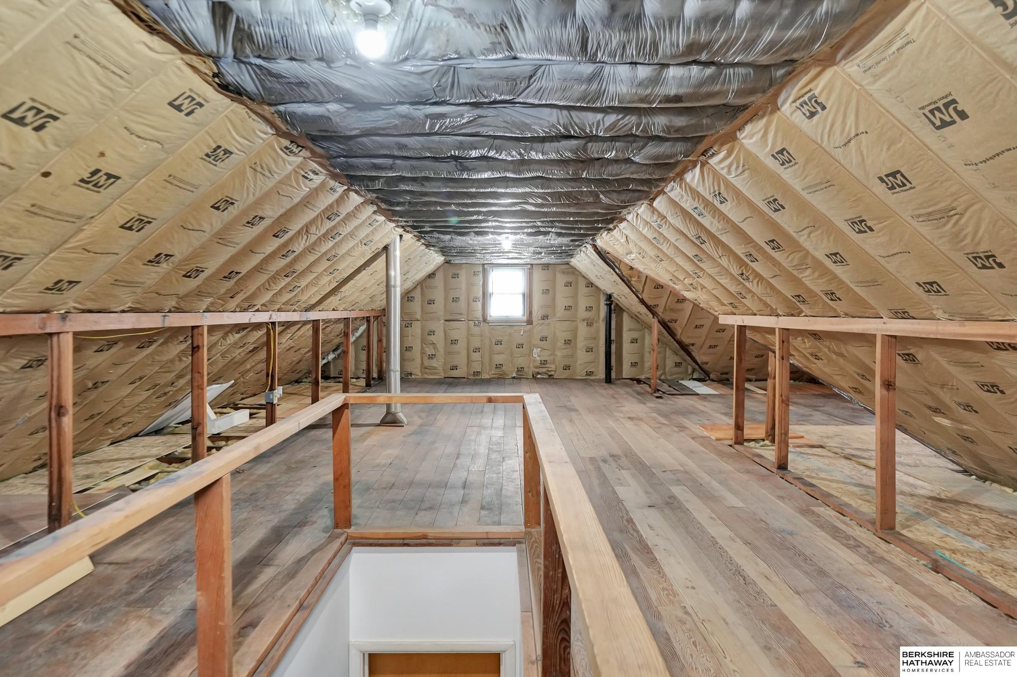 Lincoln, Nebraska 68502, United States, 3 Bedrooms Bedrooms, ,2 BathroomsBathrooms,Residential,Active,1897