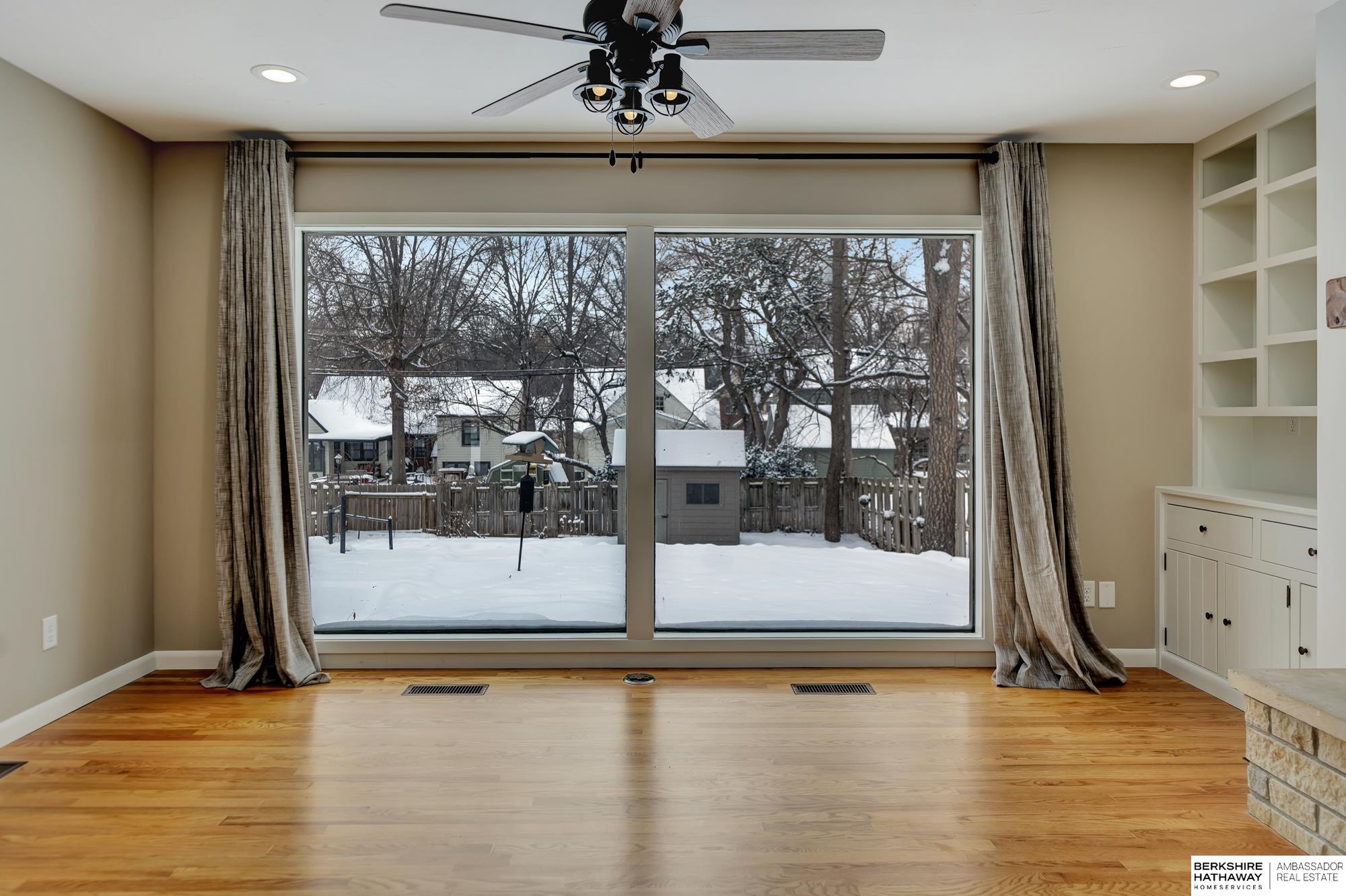 Lincoln, Nebraska 68502, United States, 3 Bedrooms Bedrooms, ,2 BathroomsBathrooms,Residential,Active,1897