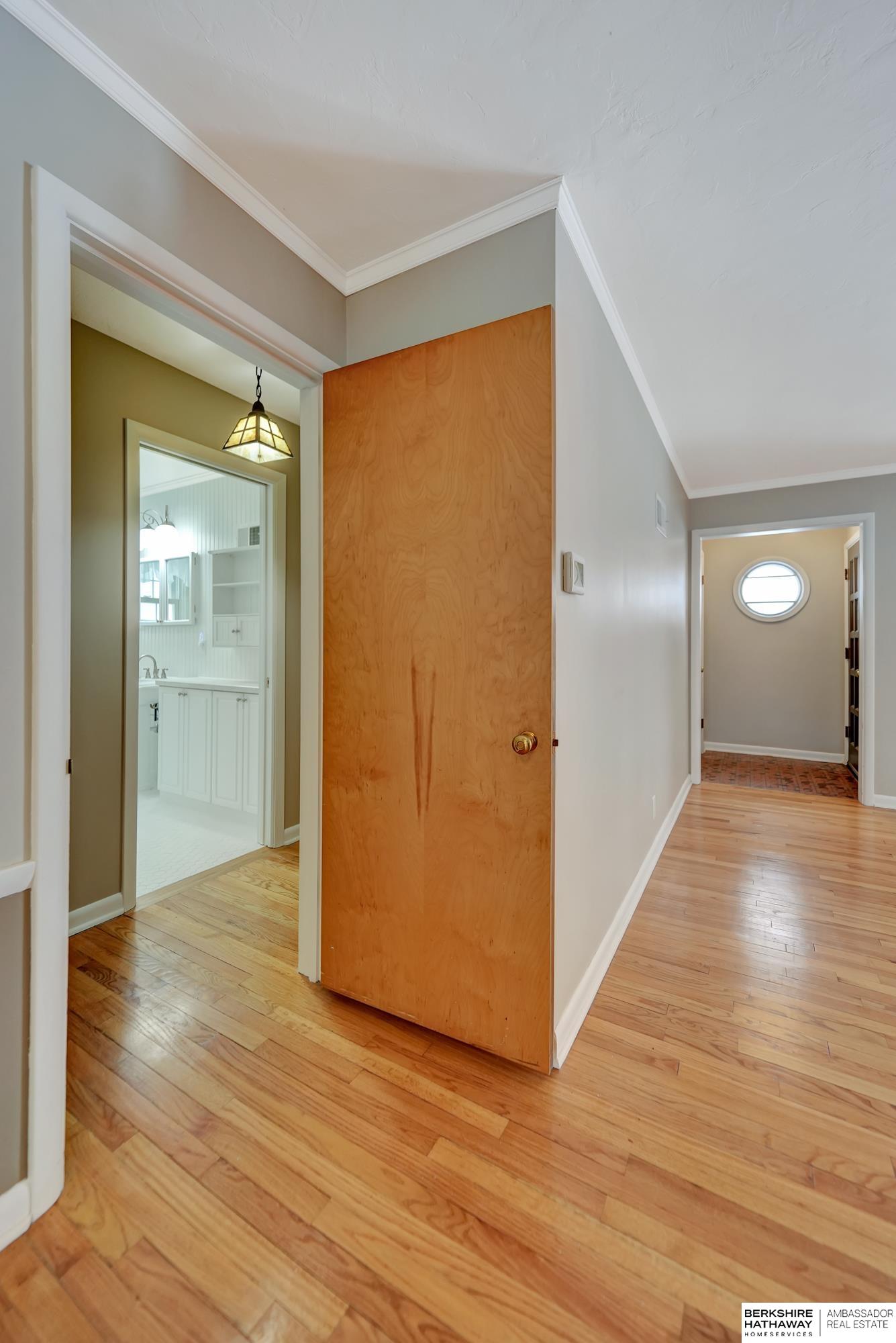 Lincoln, Nebraska 68502, United States, 3 Bedrooms Bedrooms, ,2 BathroomsBathrooms,Residential,Active,1897