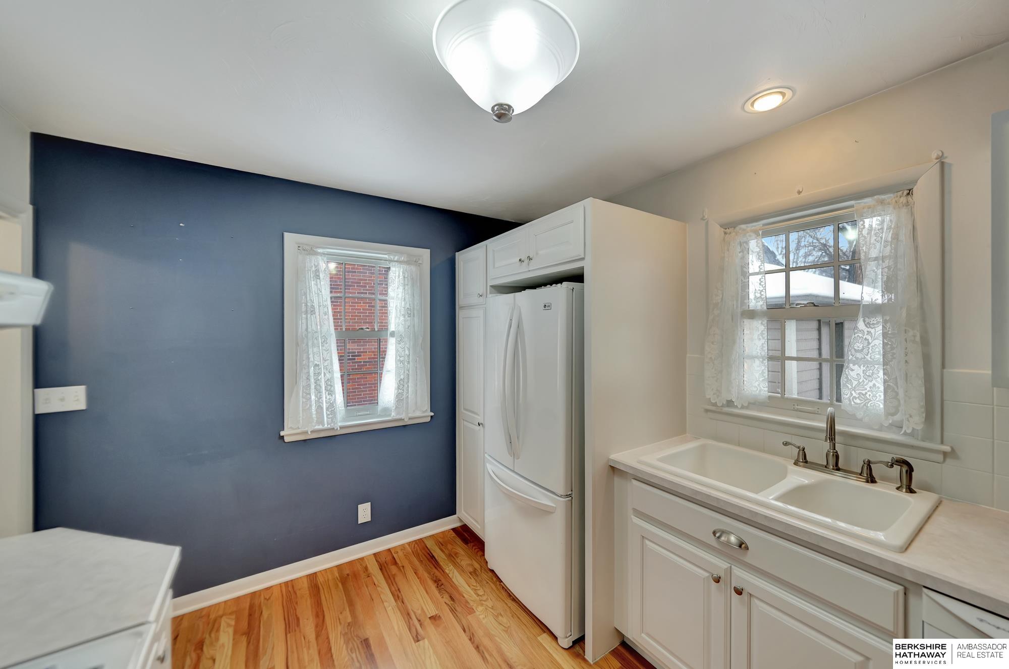 Lincoln, Nebraska 68502, United States, 3 Bedrooms Bedrooms, ,2 BathroomsBathrooms,Residential,Active,1897