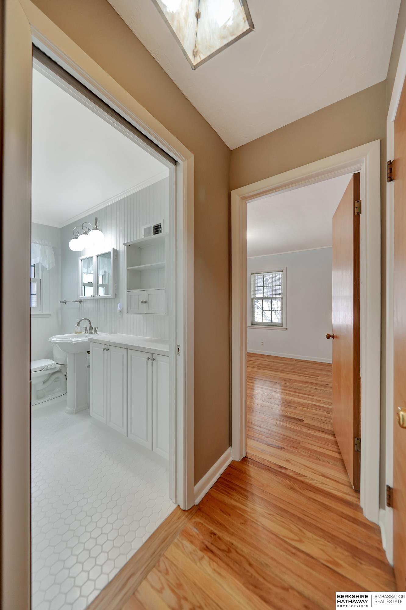 Lincoln, Nebraska 68502, United States, 3 Bedrooms Bedrooms, ,2 BathroomsBathrooms,Residential,Active,1897