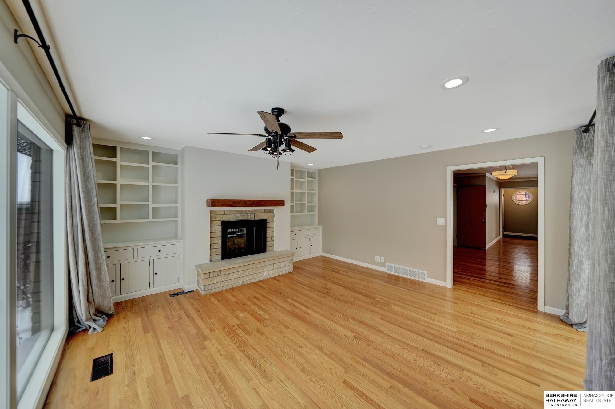 Lincoln, Nebraska 68502, United States, 3 Bedrooms Bedrooms, ,2 BathroomsBathrooms,Residential,Active,1897