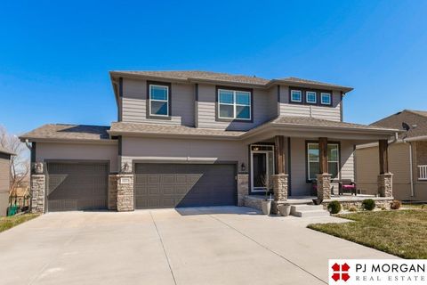 MLS: 22505579